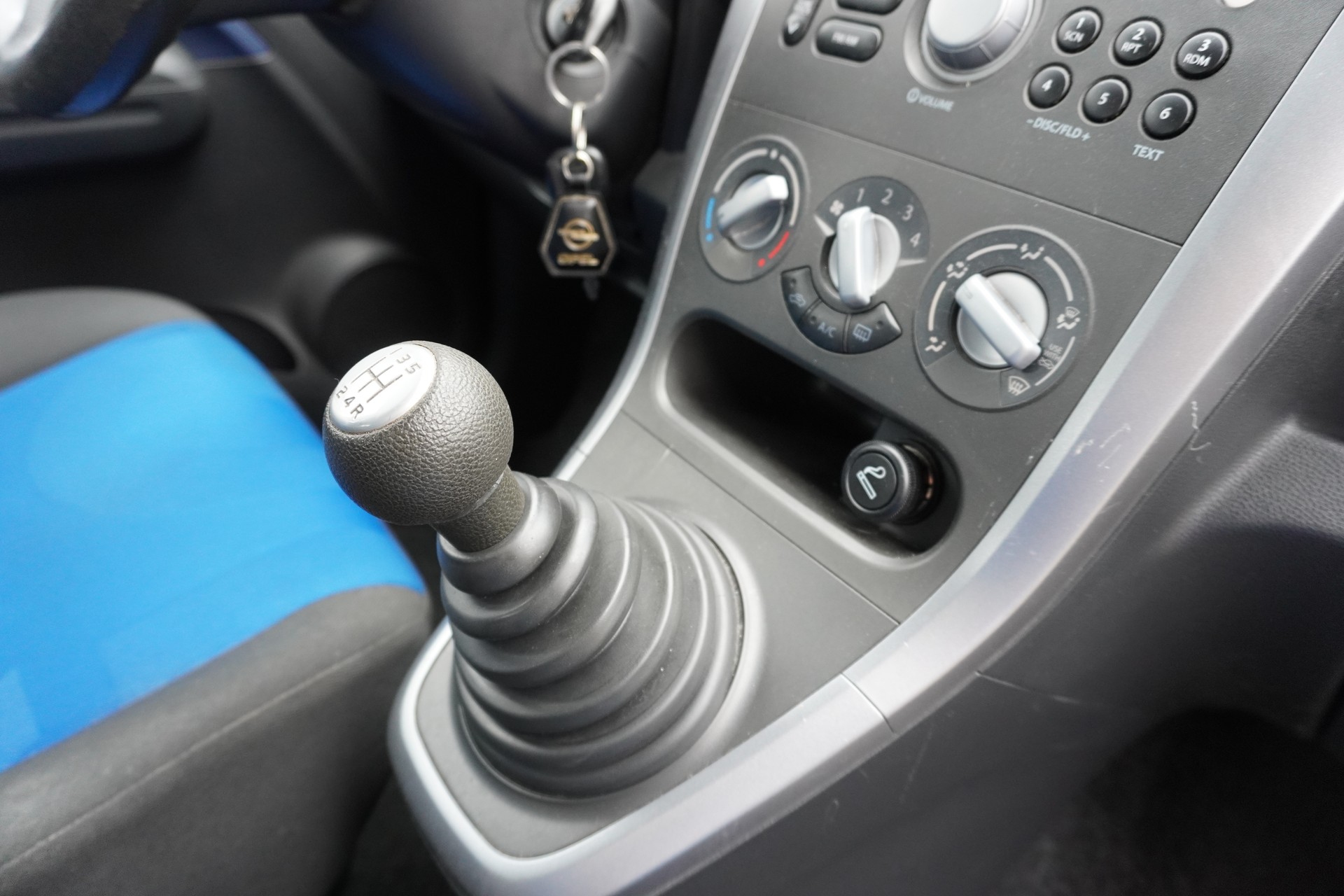 OPEL Agila 1.2 Enjoy-image-12