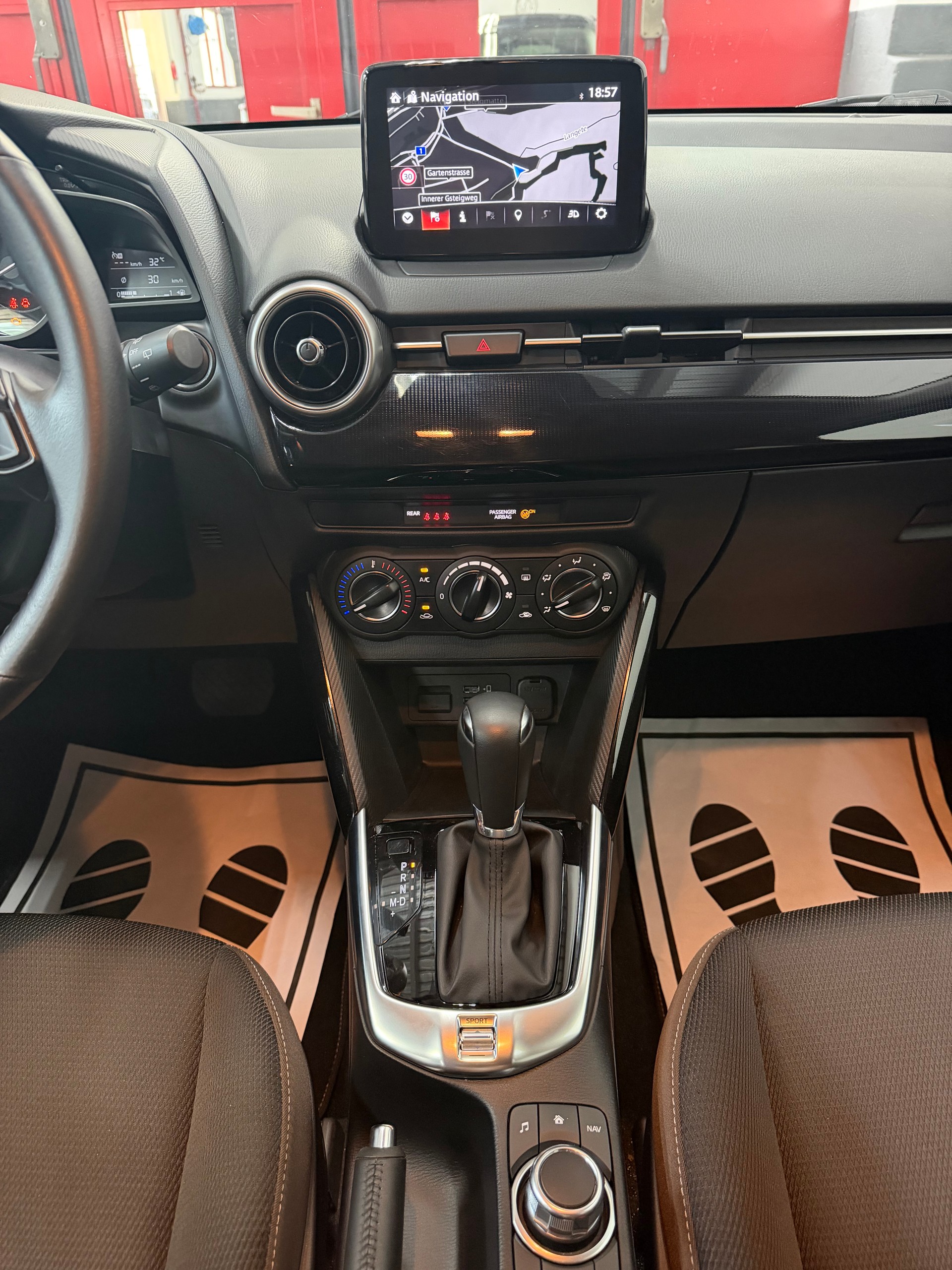 MAZDA 2 SKYACTIV-G 90 Ambition Plus Automat //NEU AB MFK!-image-12