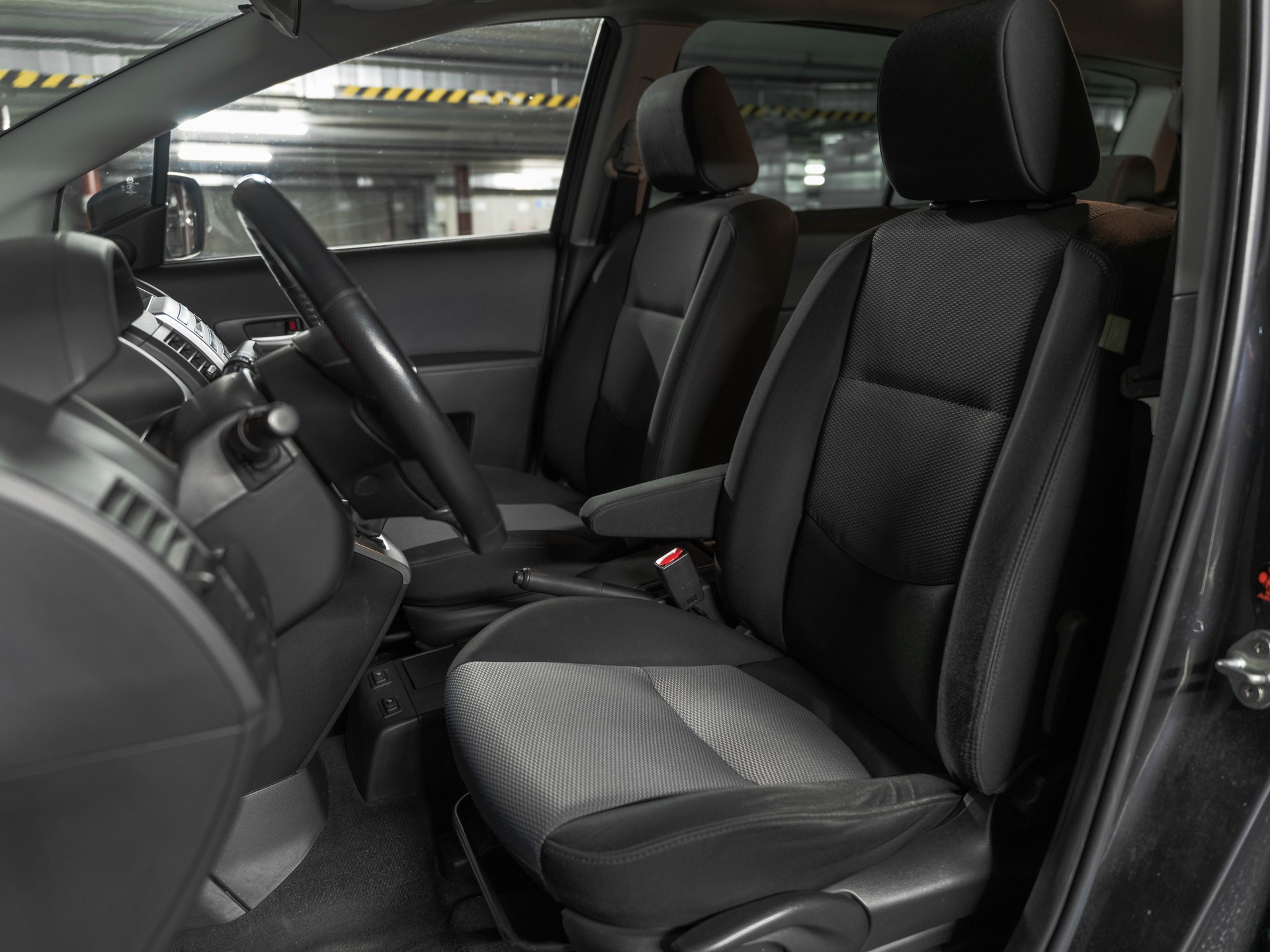 MAZDA 5 2.0d 16V Sport-image-23