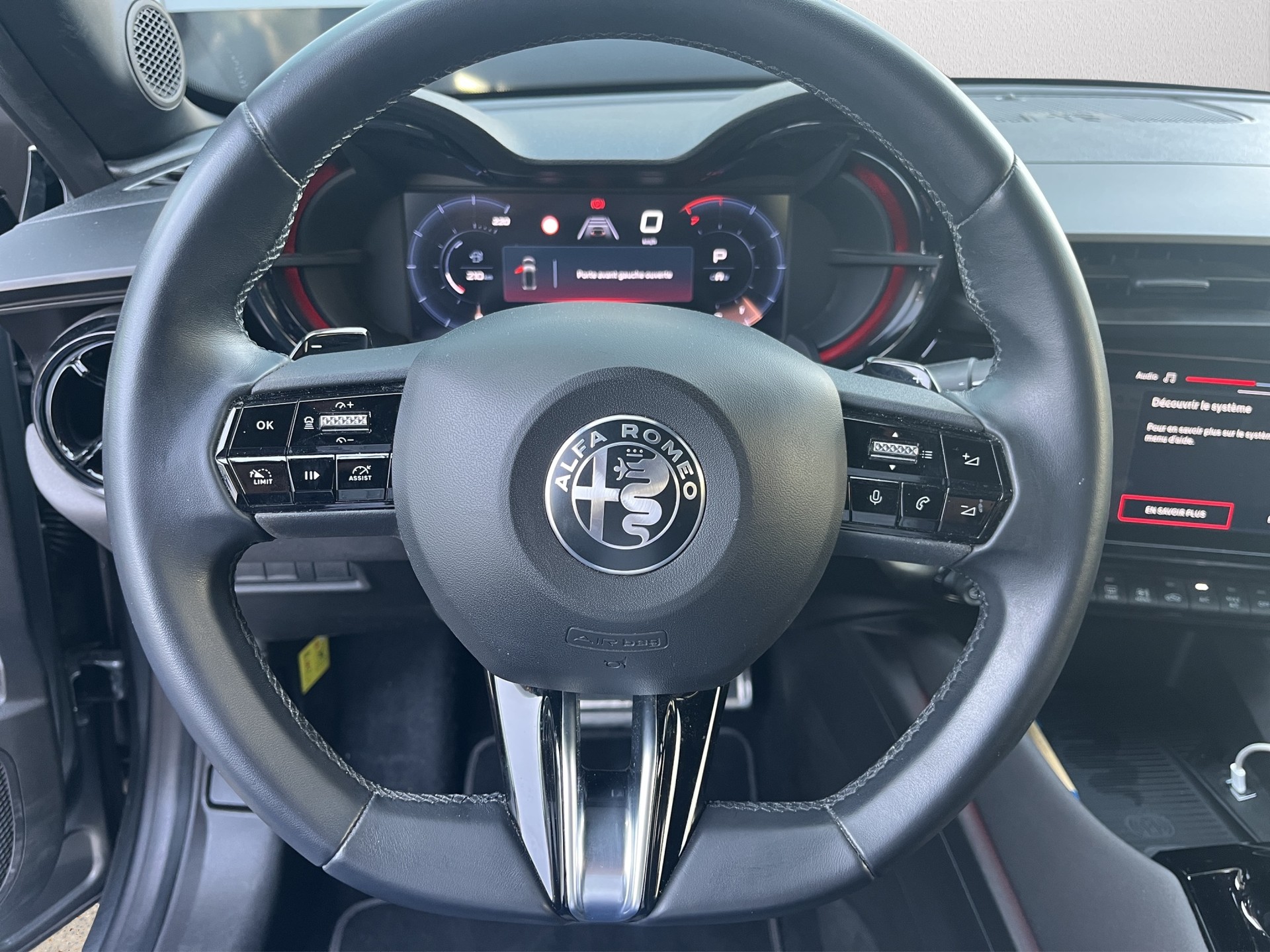 ALFA ROMEO Junior 1.2 48V Hybrid Junior-showroom-element-2