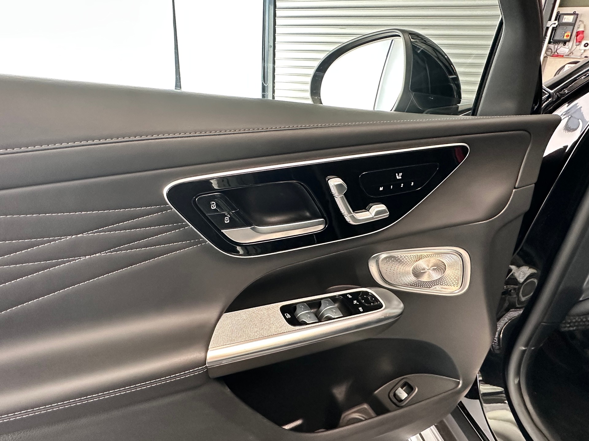 MERCEDES-BENZ GLC 300 AMG Line 4matic-image-6