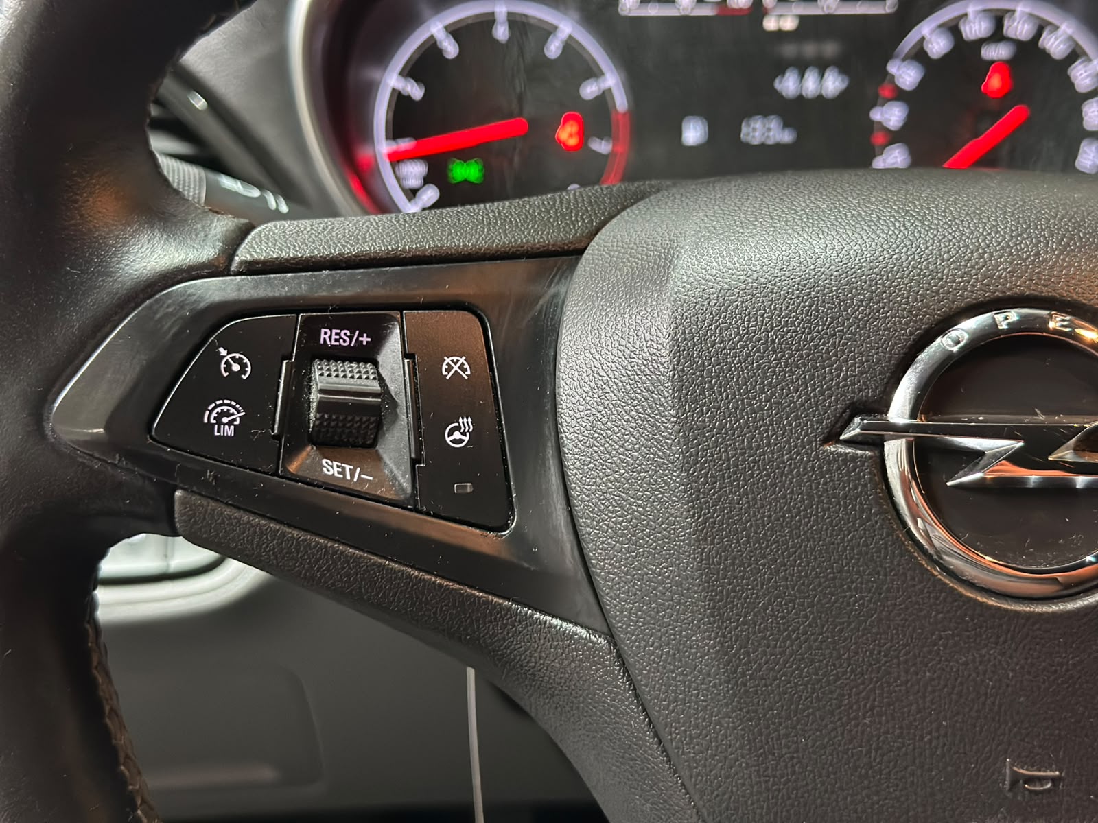 OPEL Karl 1.0 EcoFLEX Enjoy-image-9