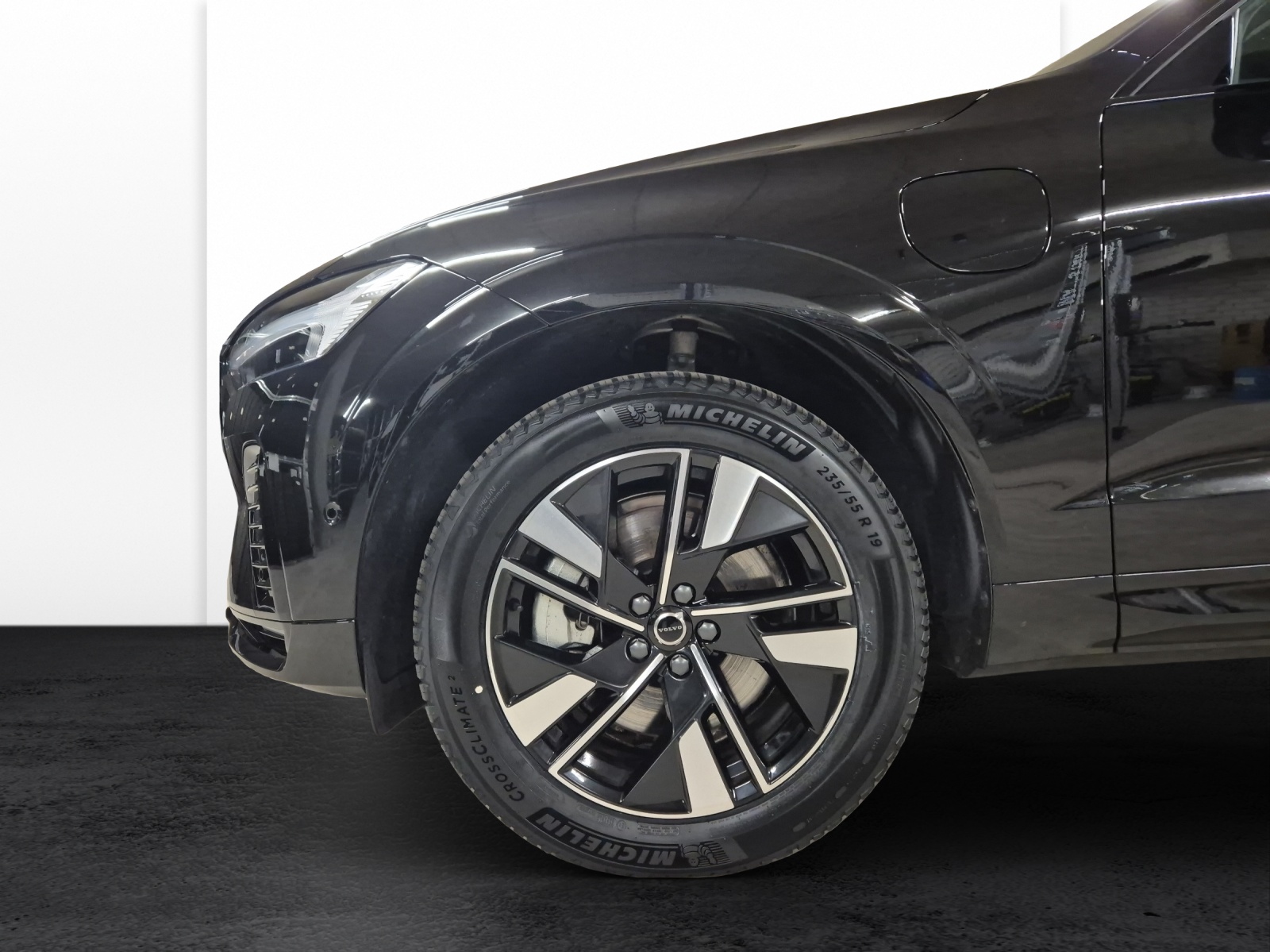 VOLVO XC60 2.0 T6 TE Plus Dark eAWD-image-19