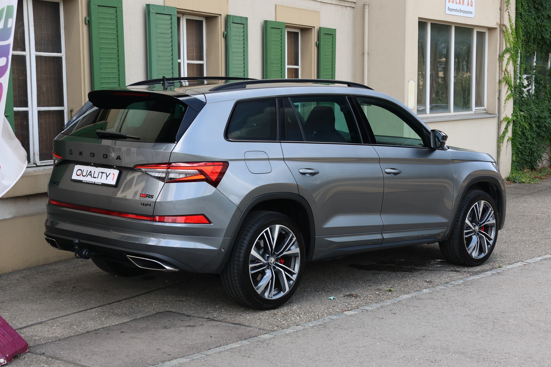 SKODA Kodiaq 2.0 TSI 4x4 RS (CH)-image-5