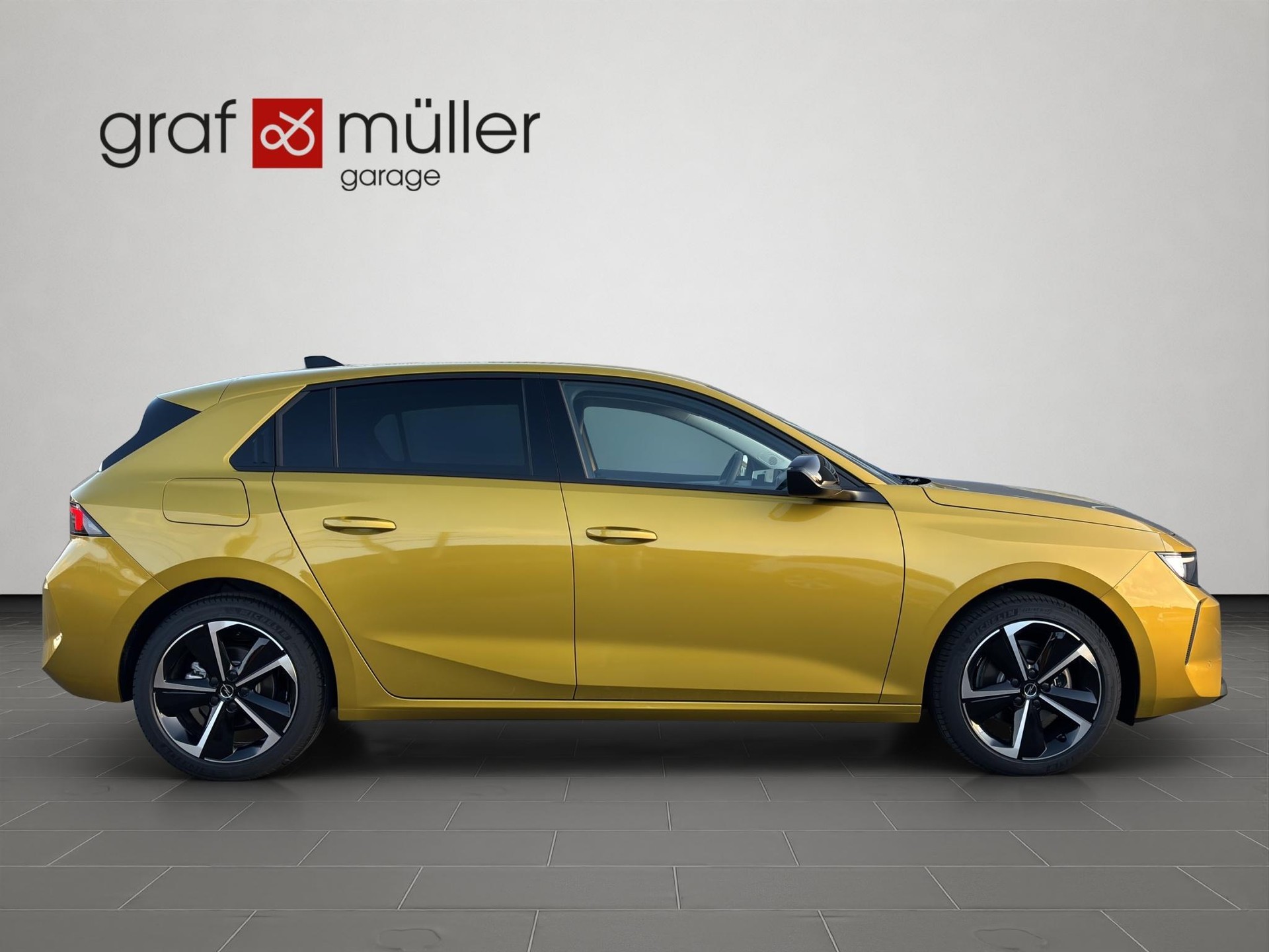 OPEL Astra 1.2 T 130 Edition-image-18