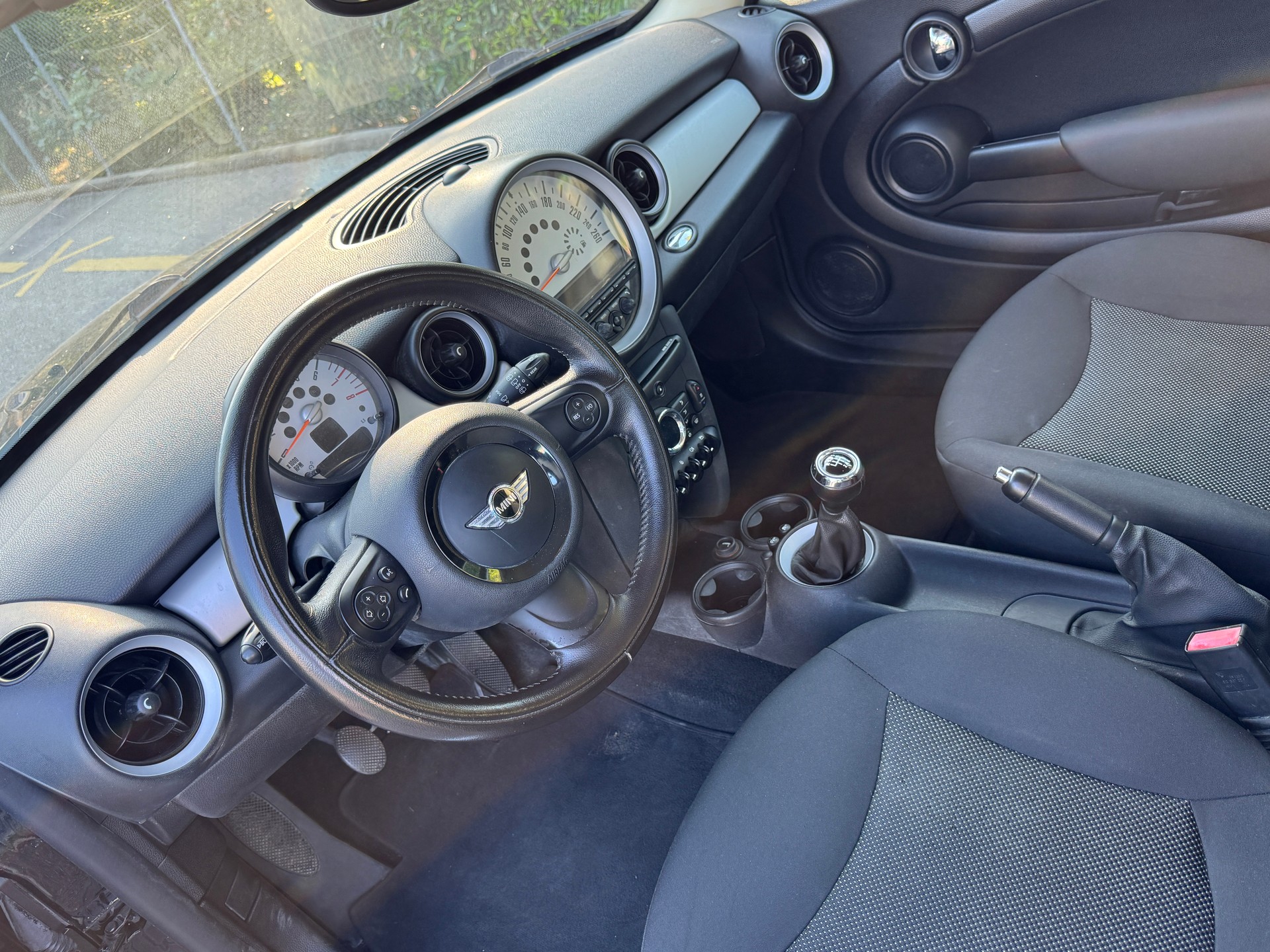 MINI Cooper-image-10