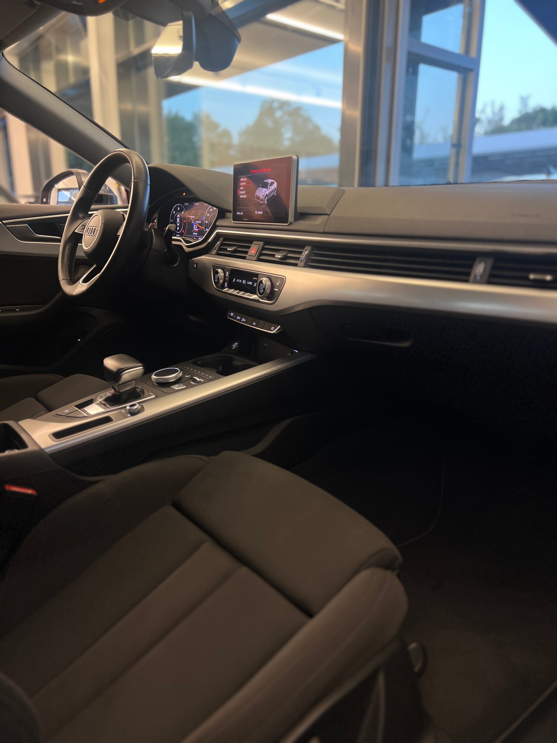 AUDI A5 Sportback 2.0 40 TDI Sport S-Tronic-image-15