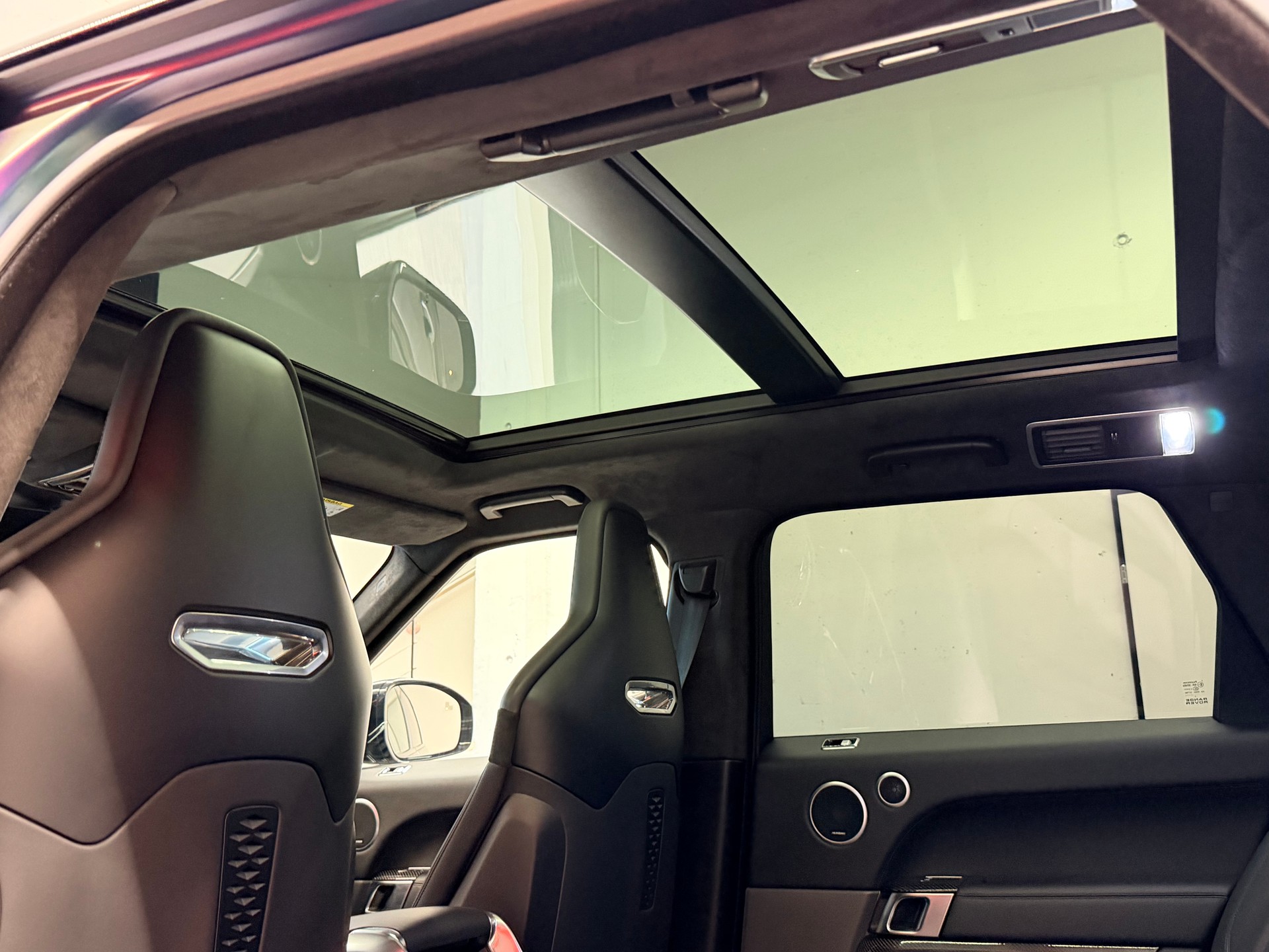 LAND ROVER Range Rover Sport 5.0 V8 S/C SVR Automatic-image-18