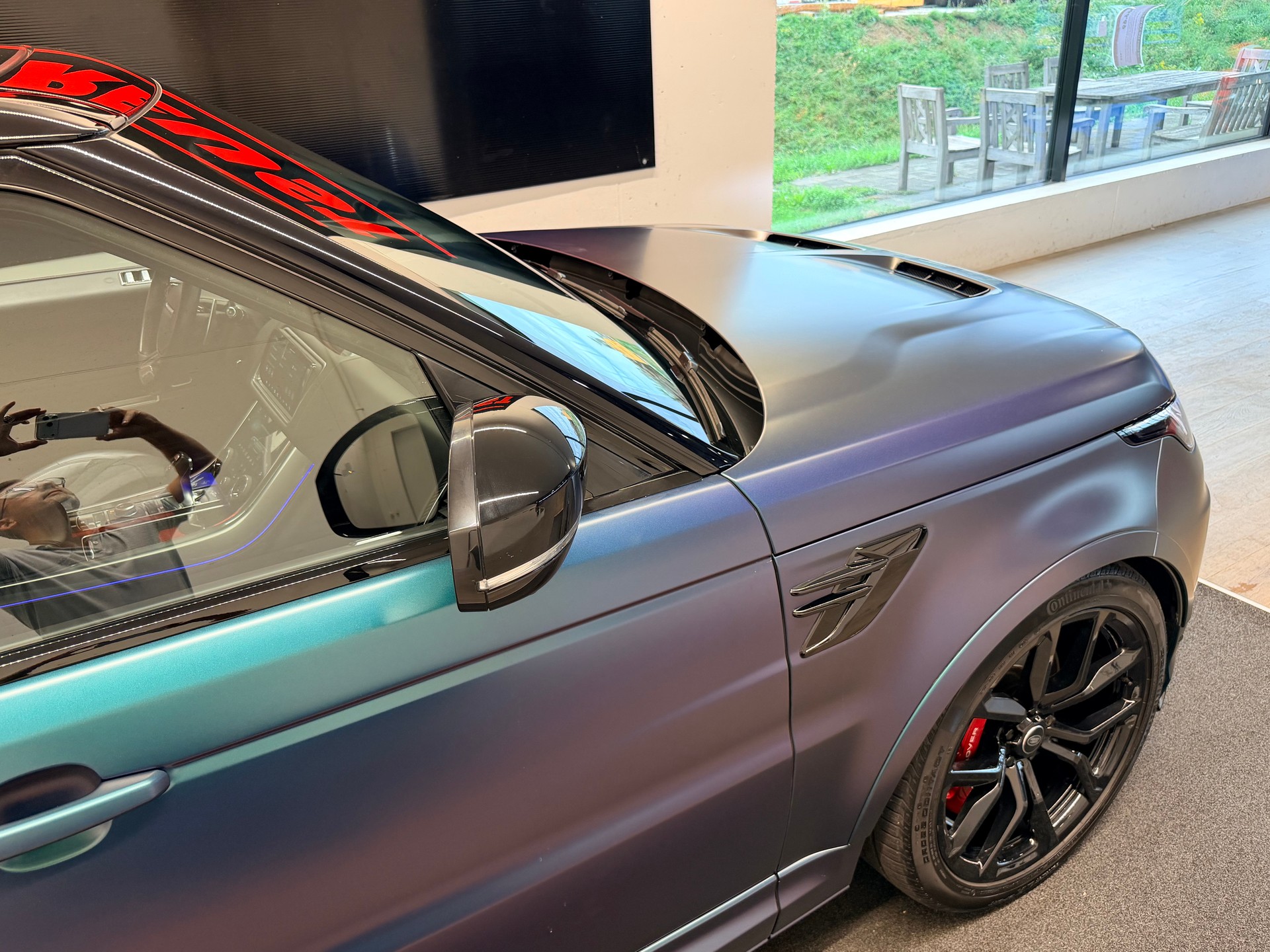 LAND ROVER Range Rover Sport 5.0 V8 S/C SVR Automatic-image-6