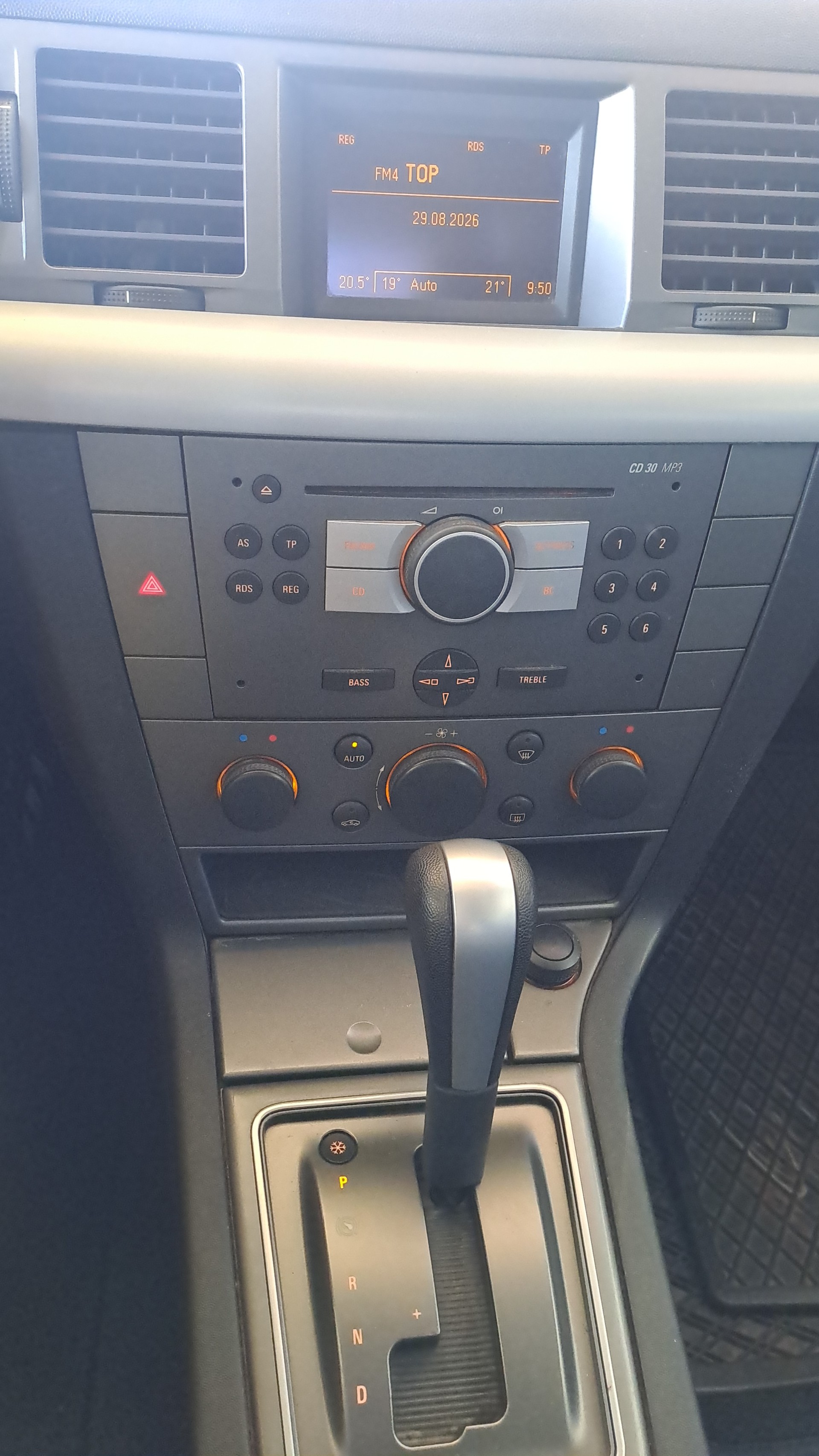 OPEL Vectra 2.2 Comfort-image-4