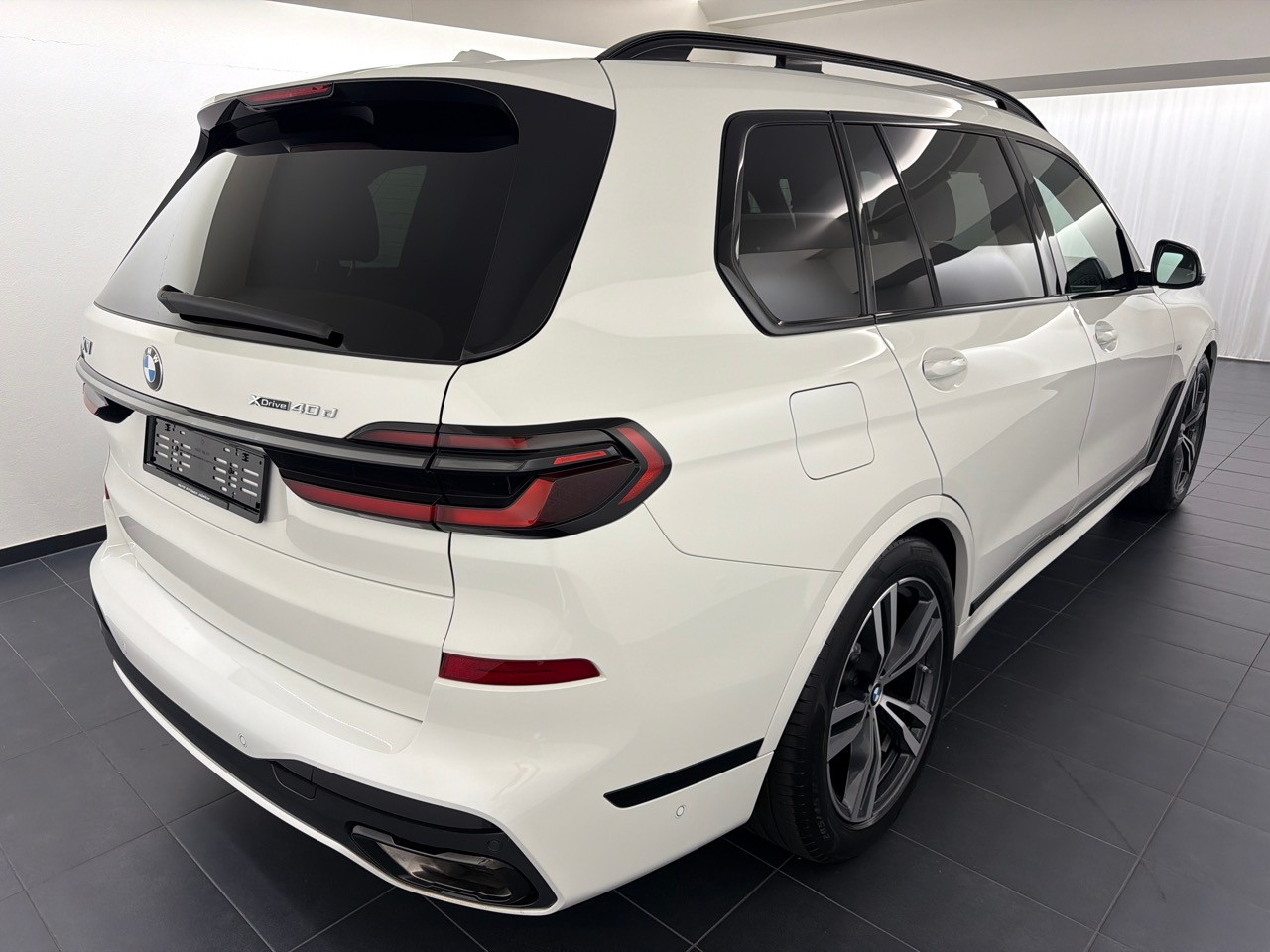 BMW X7 xDr 48 40d M Sport Pro-image-2