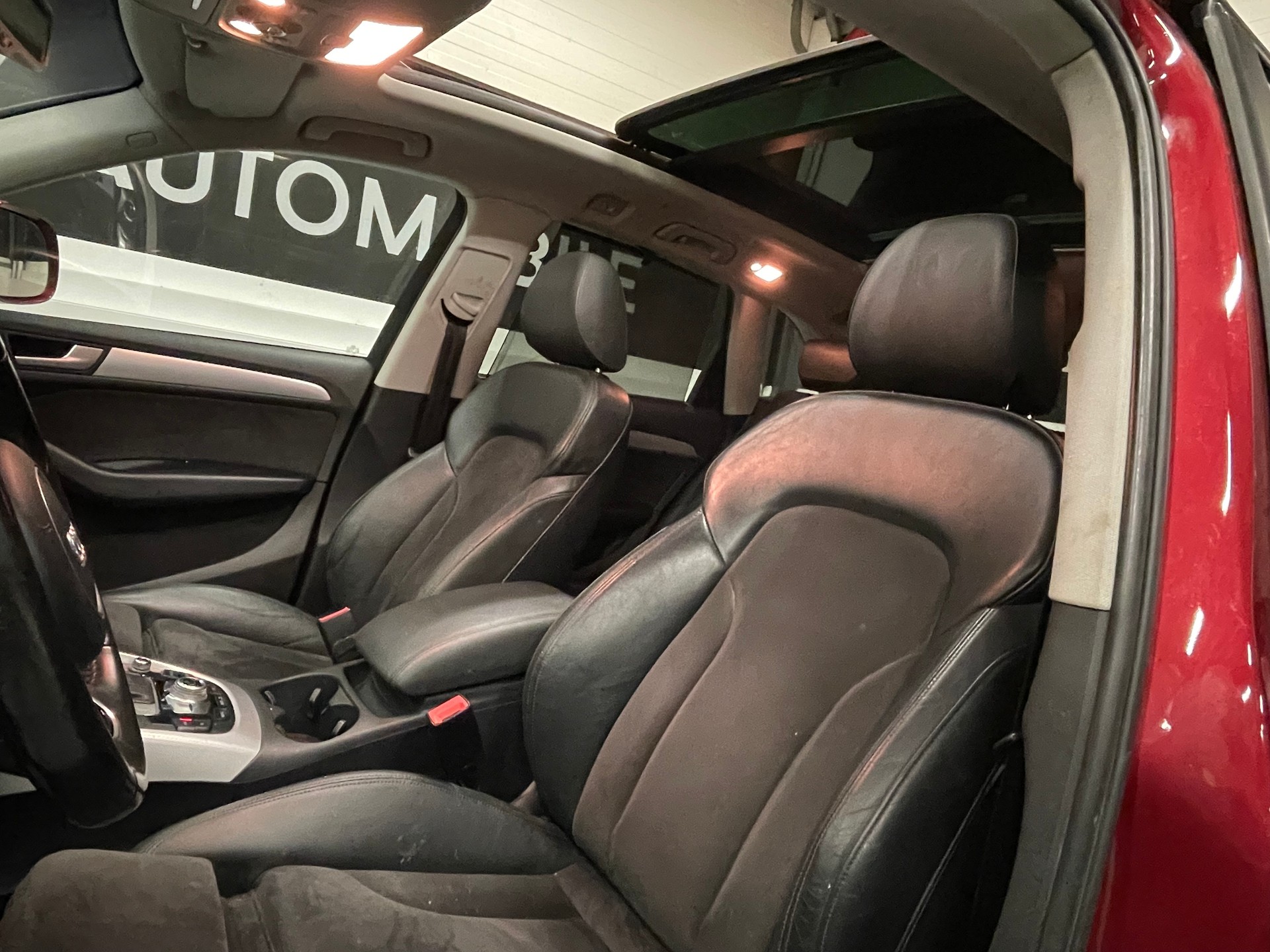 AUDI Q5 2.0 TFSI hybrid quattro tiptronic-image-12