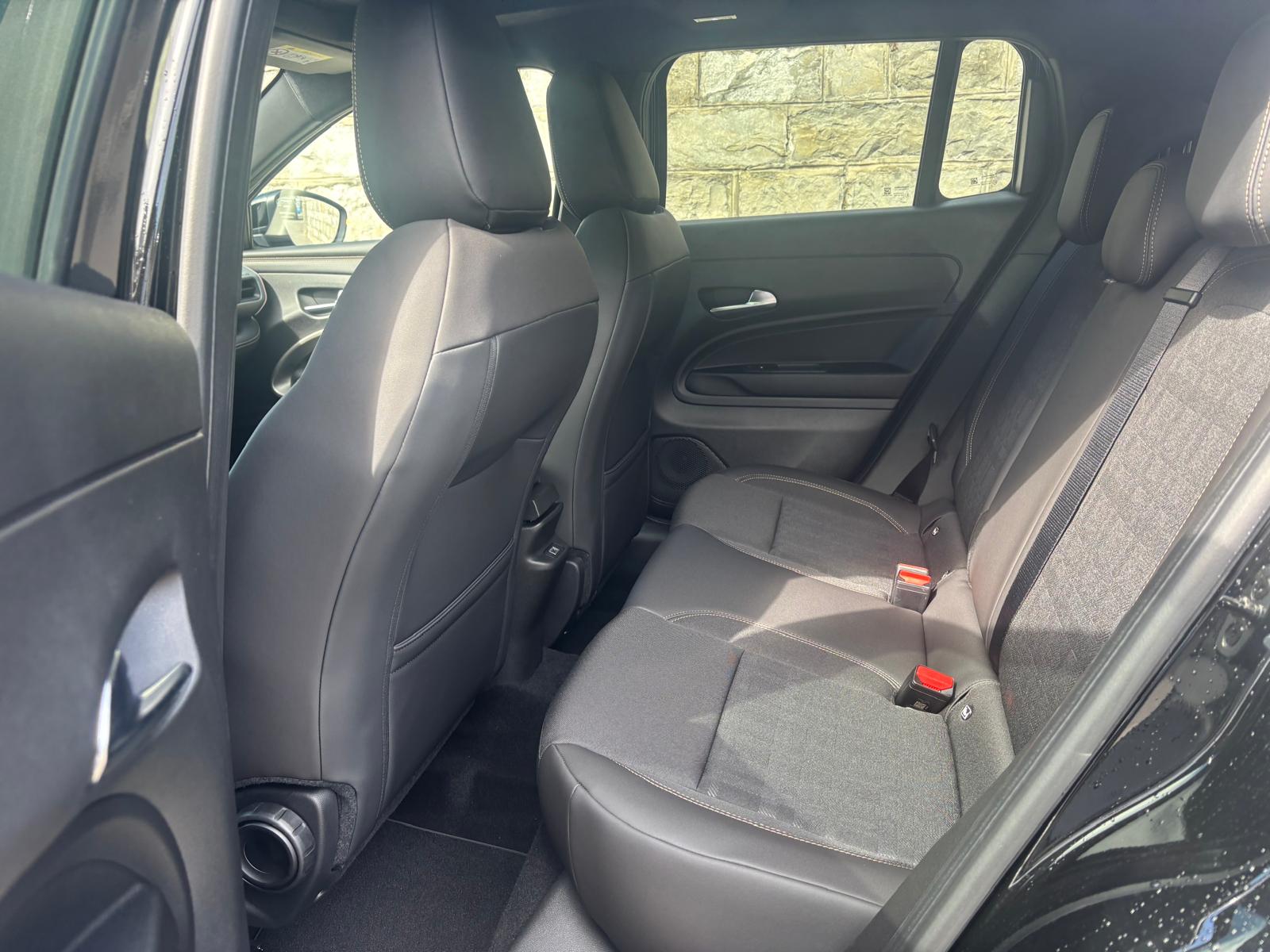 JEEP Avenger 1.2 MHEV 85th Anniversary Sky 4xe-image-5