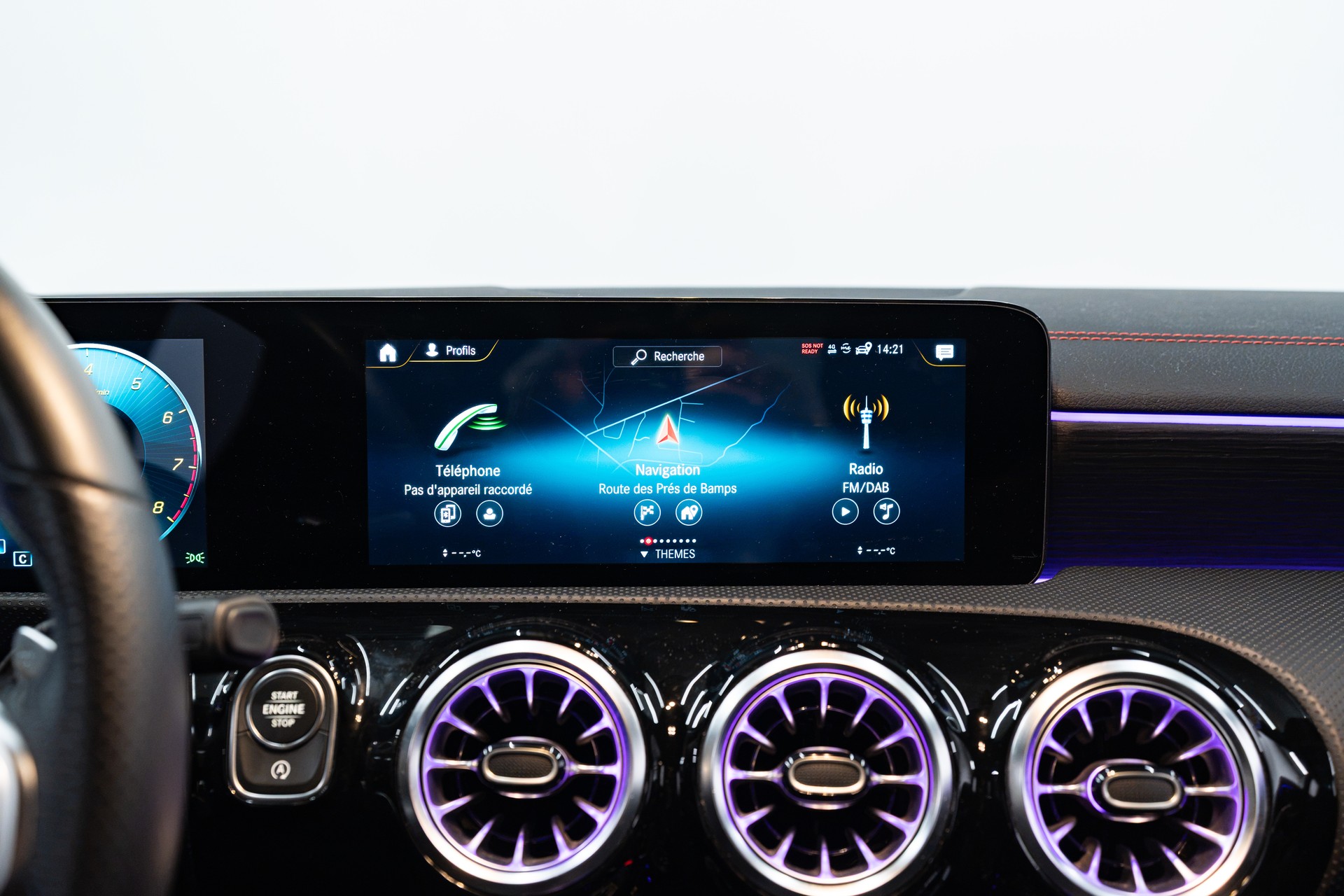 MERCEDES-BENZ CLA 200 AMG Line 7G-DCT-image-13