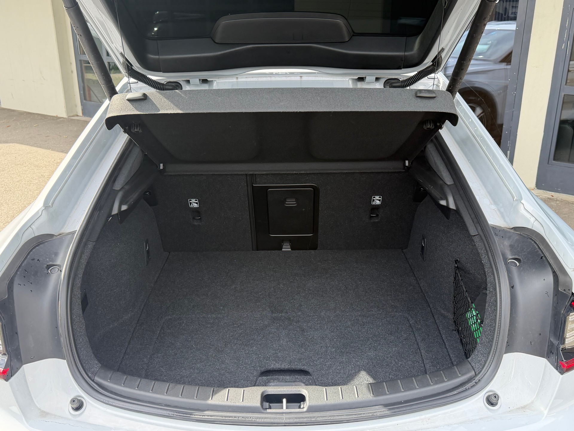 POLESTAR 2 Long Range Single Plus Pack 82kWh MY24-image-8