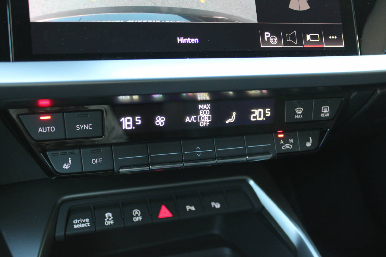 AUDI A3 Sportback 2.0 40 TFSI Advanced quattro S-Line Interieur-image-13
