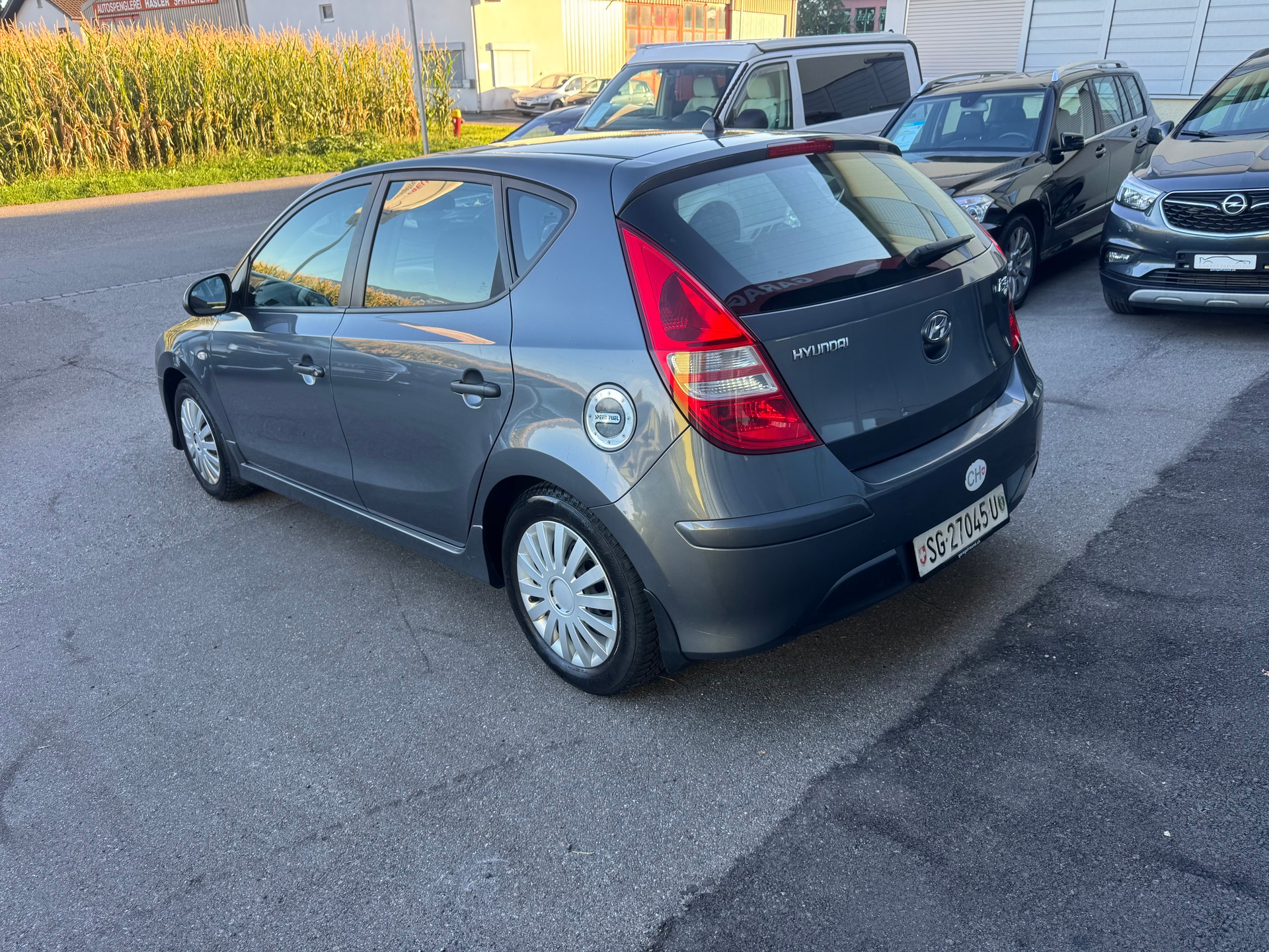 HYUNDAI i30 1.4 Comfort-image-6