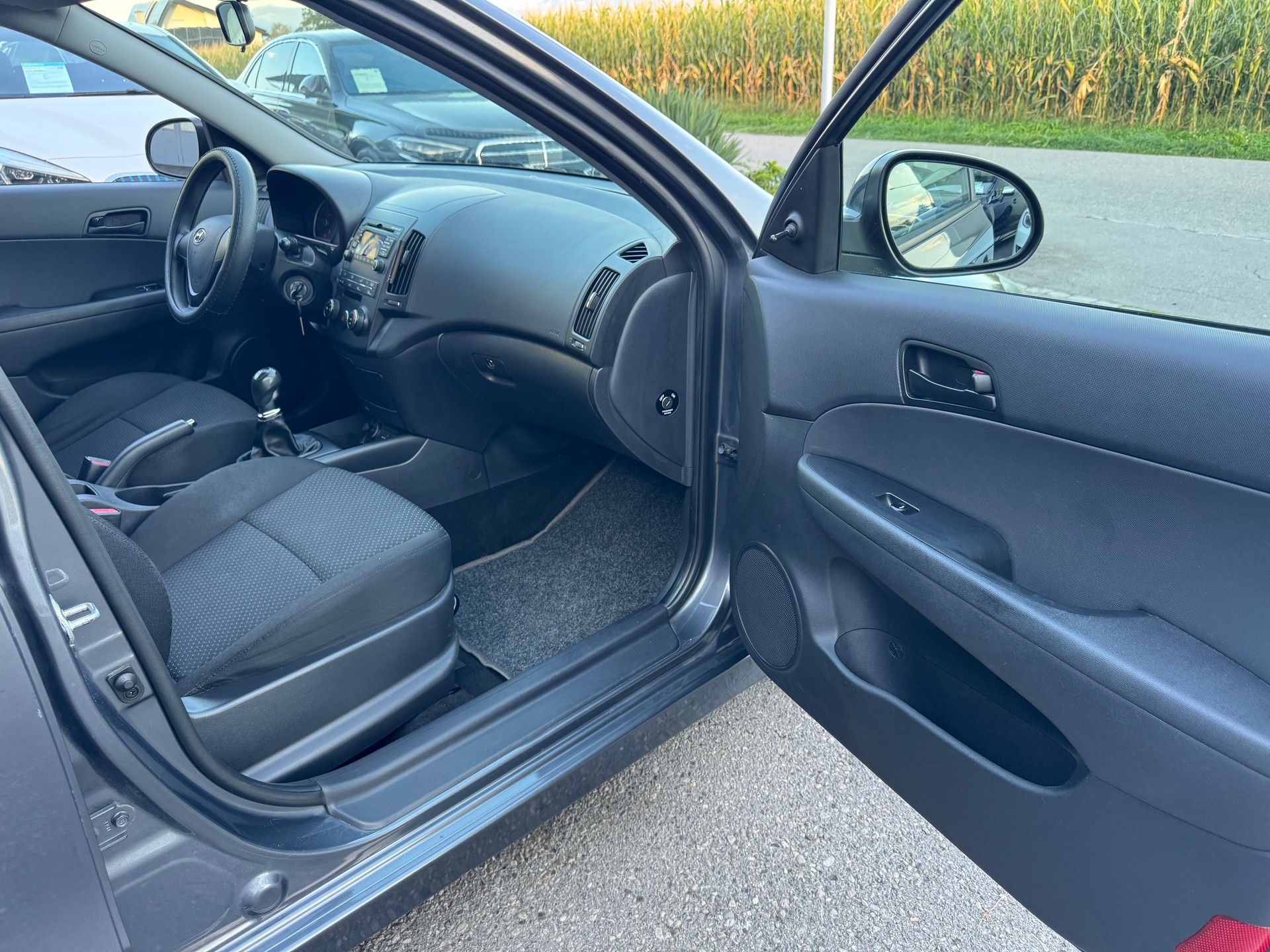 HYUNDAI i30 1.4 Comfort-image-16