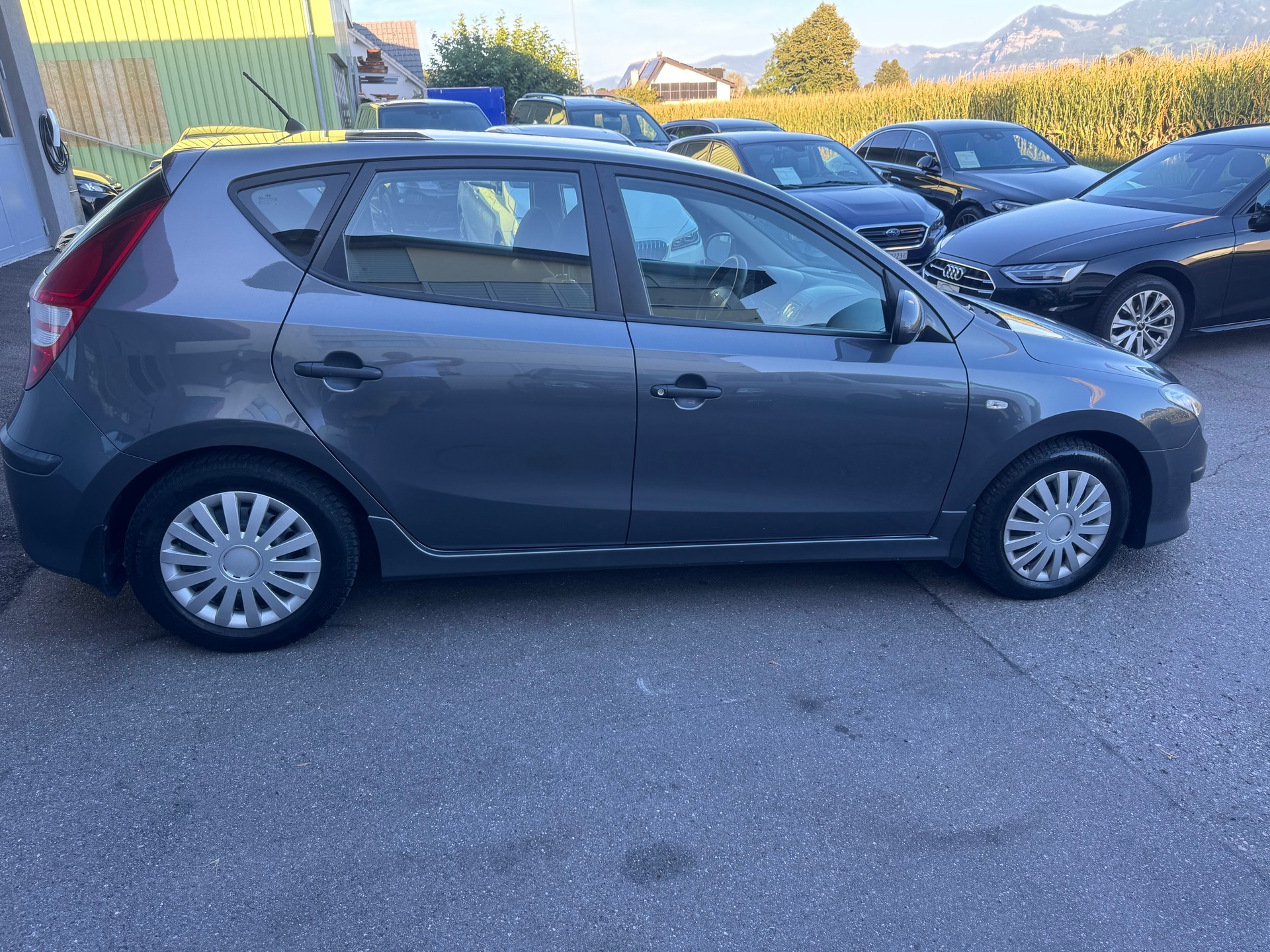 HYUNDAI i30 1.4 Comfort-image-9