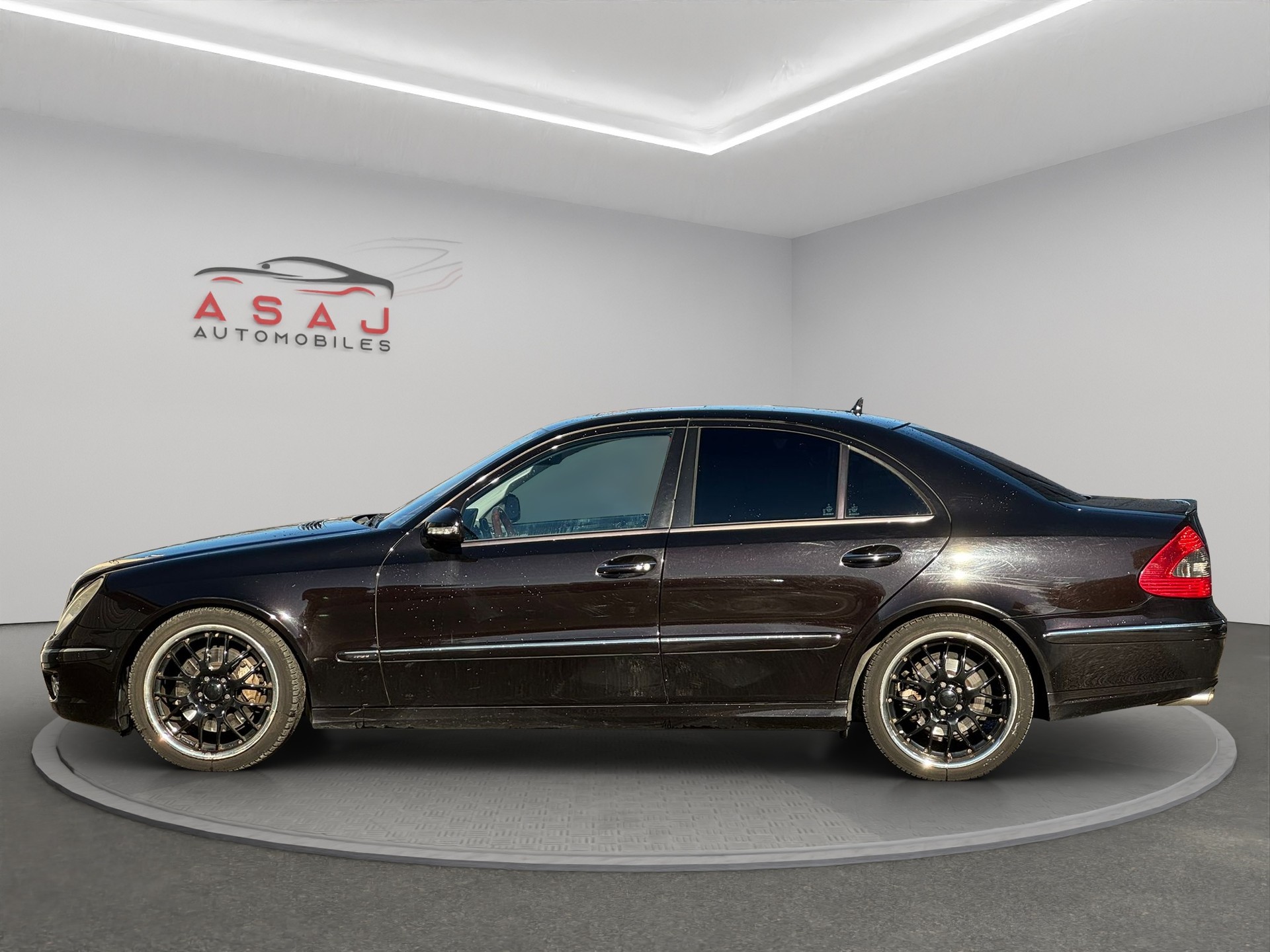 MERCEDES-BENZ E 320 CDI Avantgarde 7G-Tronic-image-2