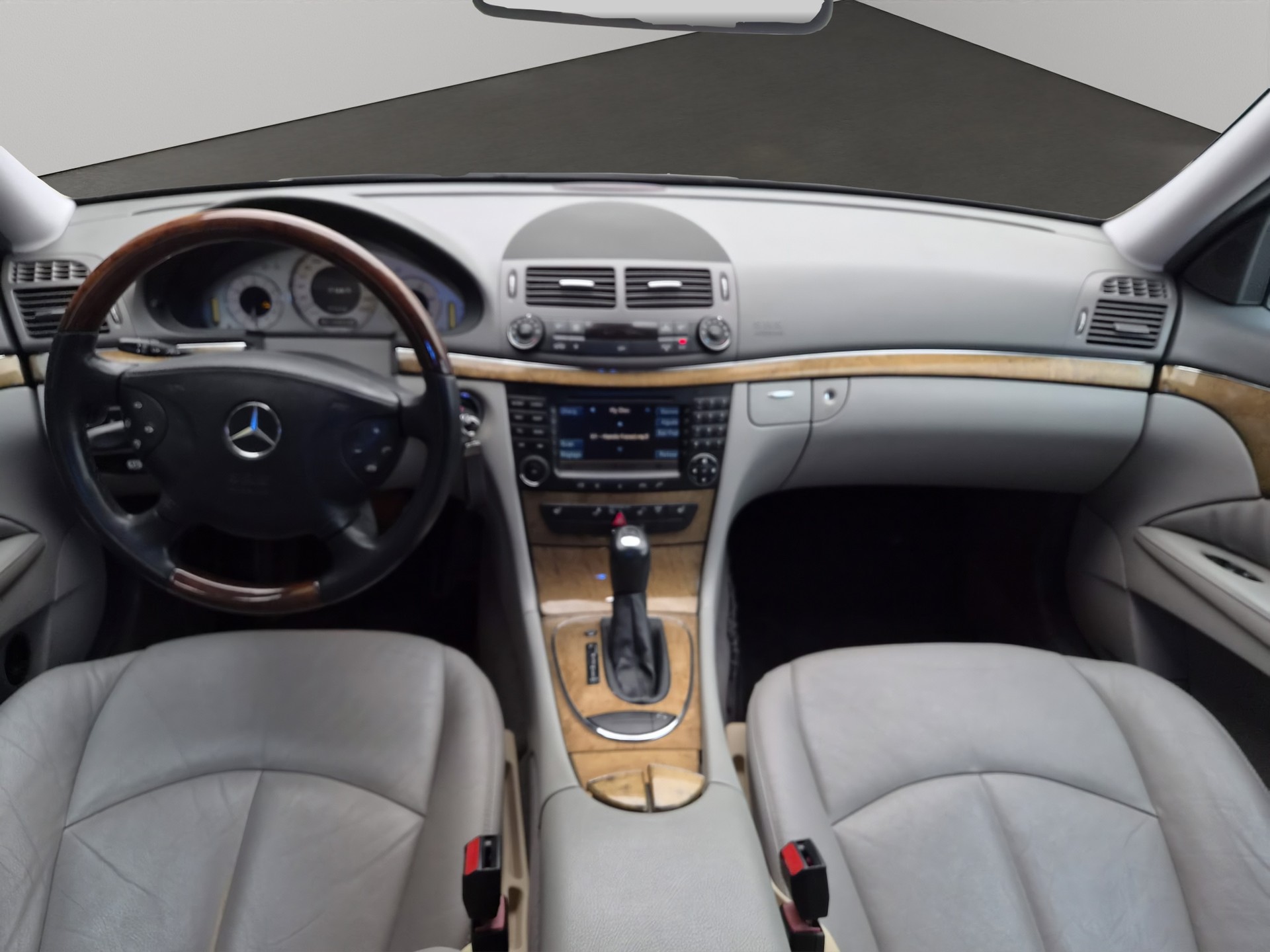 MERCEDES-BENZ E 320 CDI Avantgarde 7G-Tronic-image-7