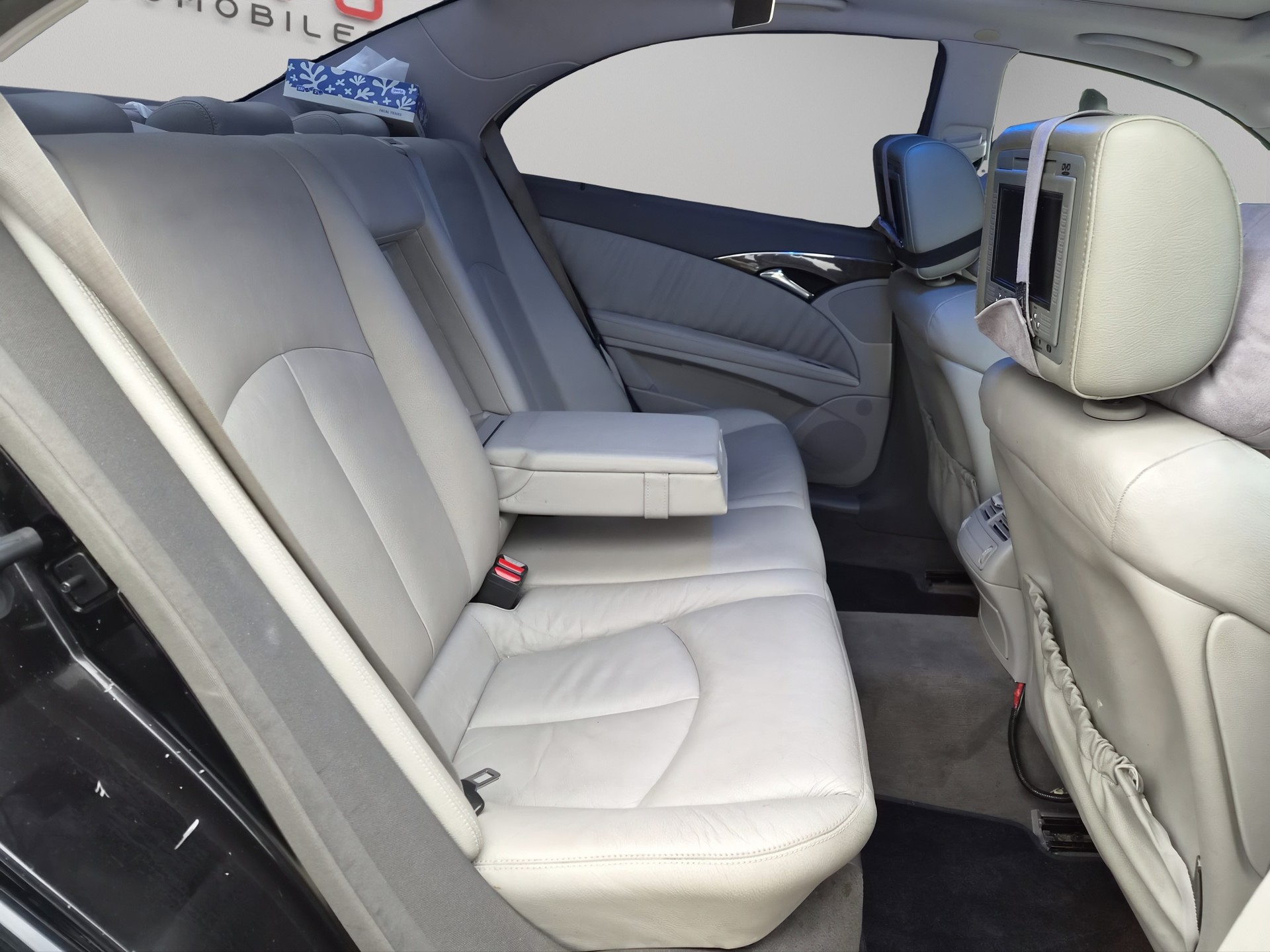 MERCEDES-BENZ E 320 CDI Avantgarde 7G-Tronic-image-12