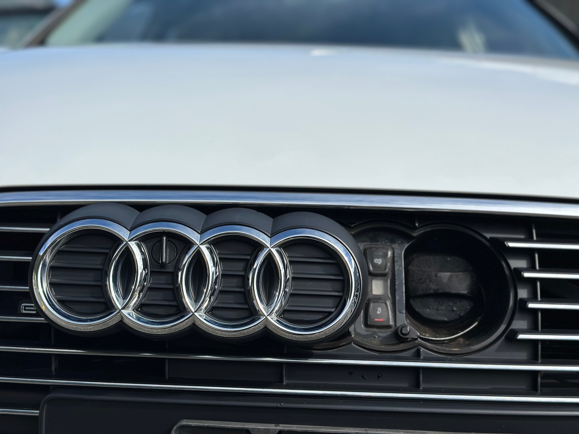 AUDI A3 Sportback 1.4 e-tron Ambition S-tronic-image-27