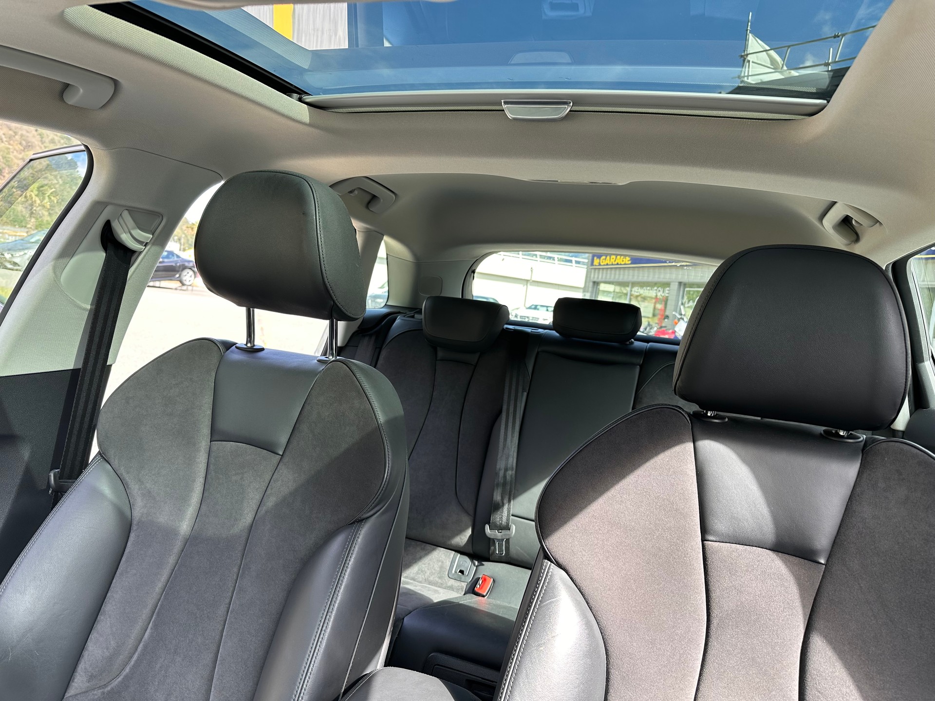 AUDI A3 Sportback 1.4 e-tron Ambition S-tronic-image-22