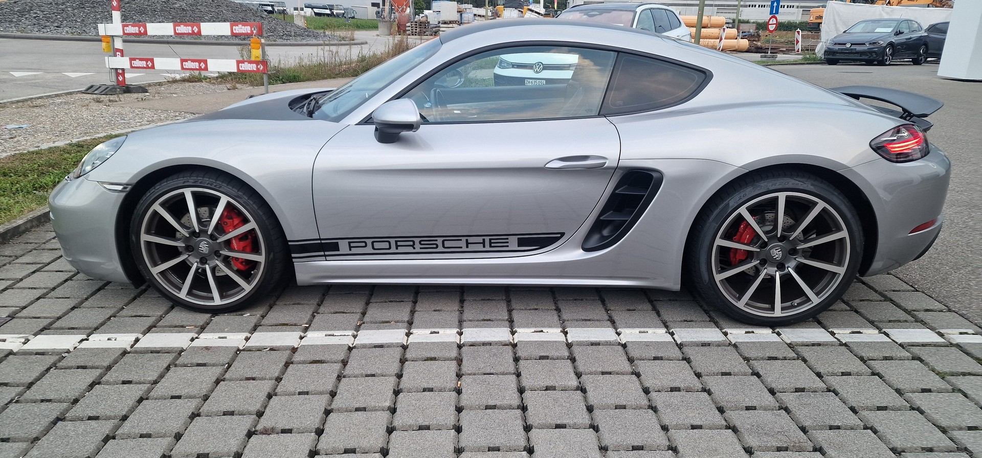 PORSCHE 2.5 S-image-6
