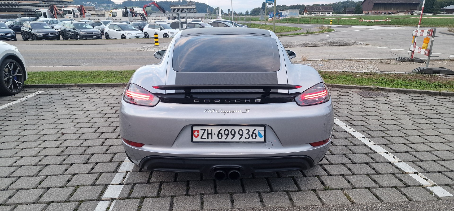 PORSCHE 2.5 S-image-5