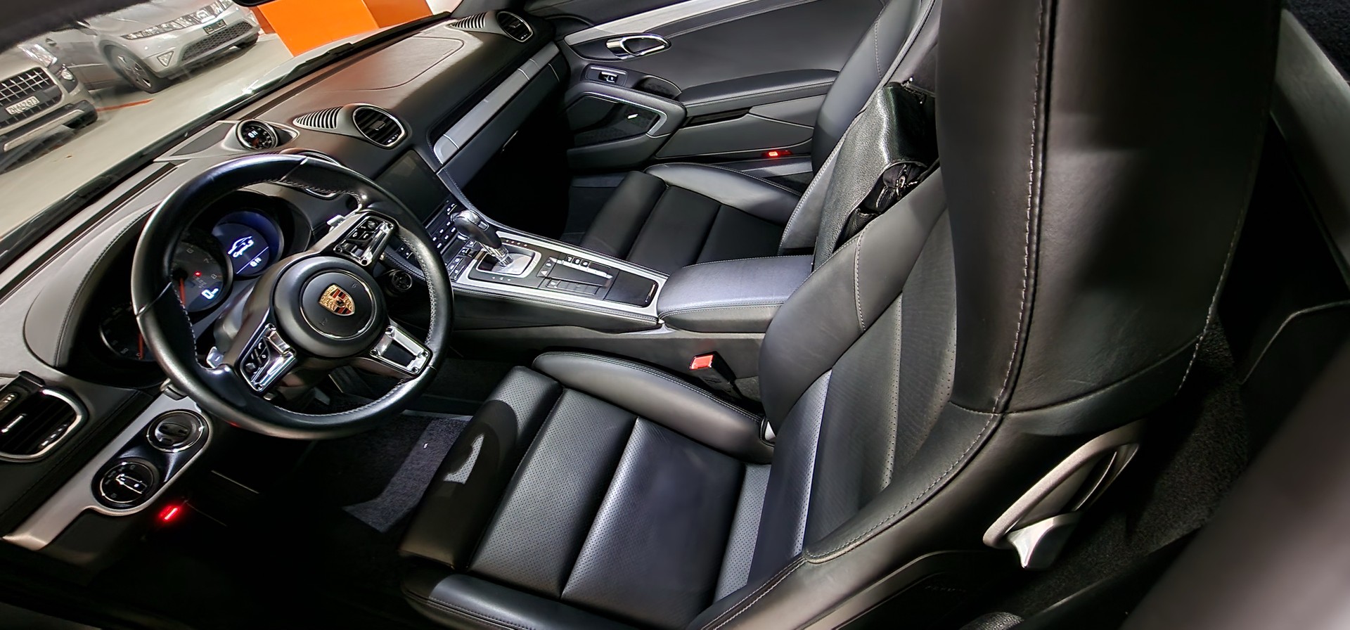 PORSCHE 2.5 S-image-3