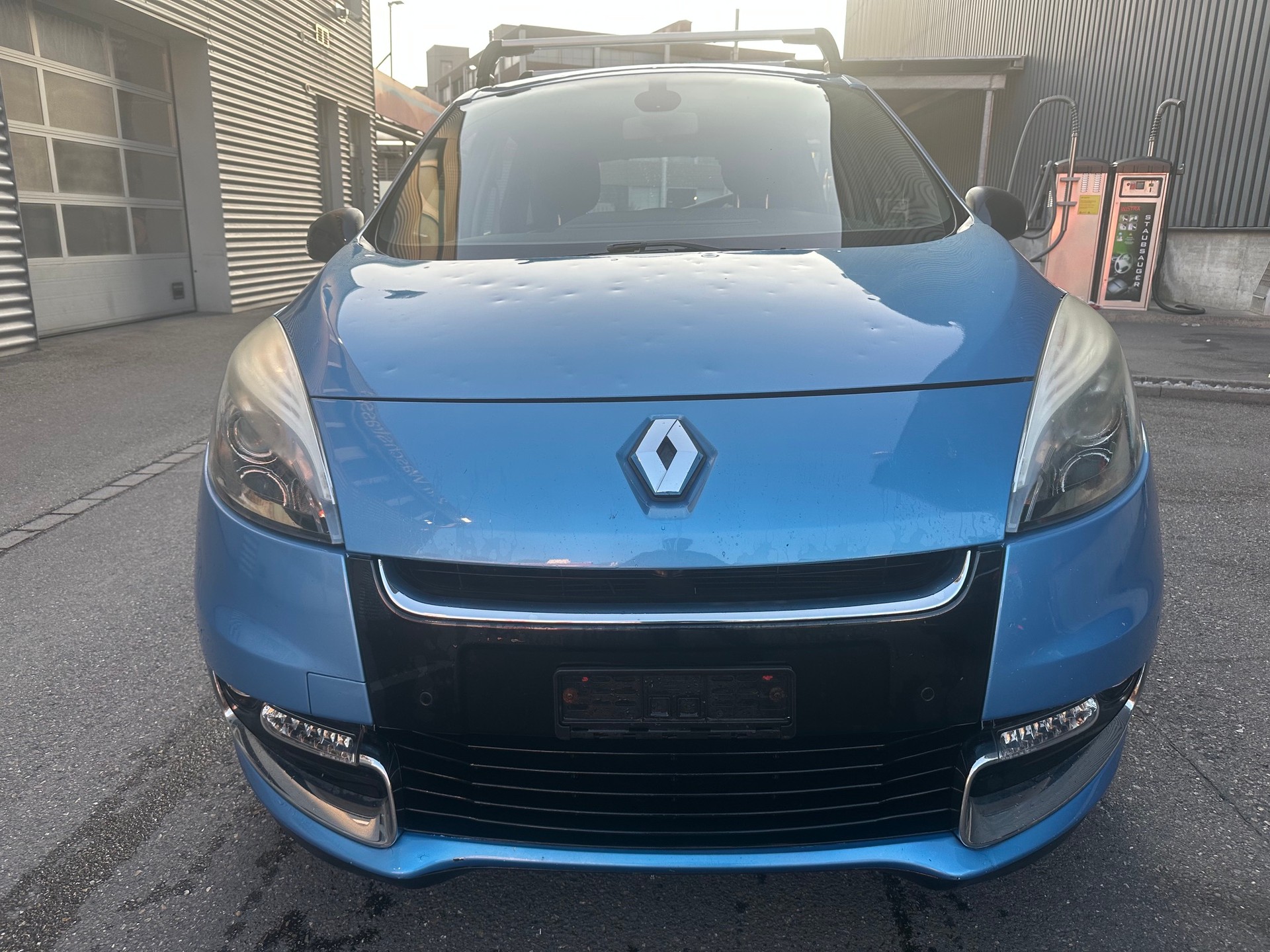 RENAULT Scénic 2.0 16V Dynamique X-Tronic CVT-image-0