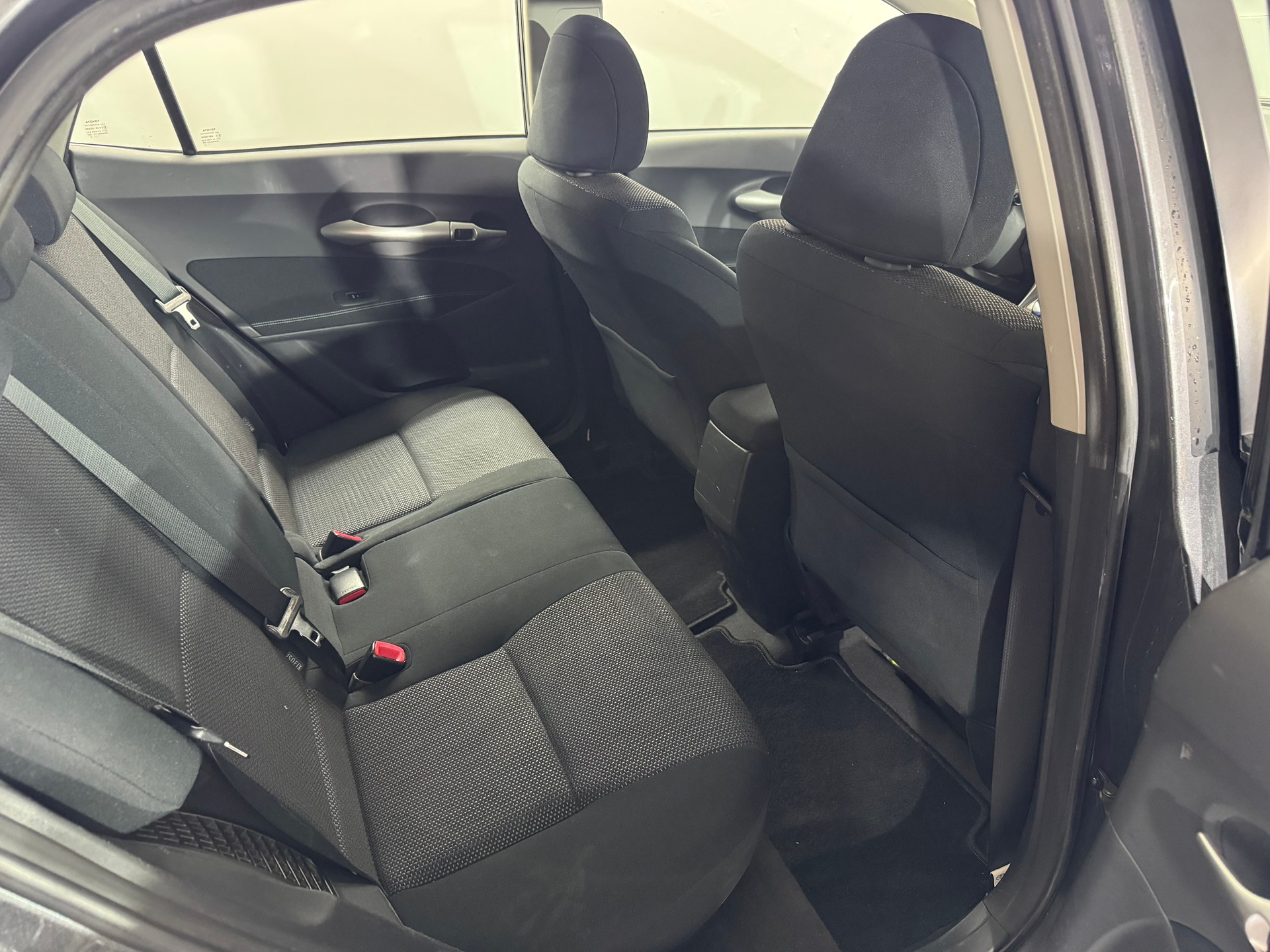 TOYOTA Auris 1.8 16V HSD Linea Luna-image-13