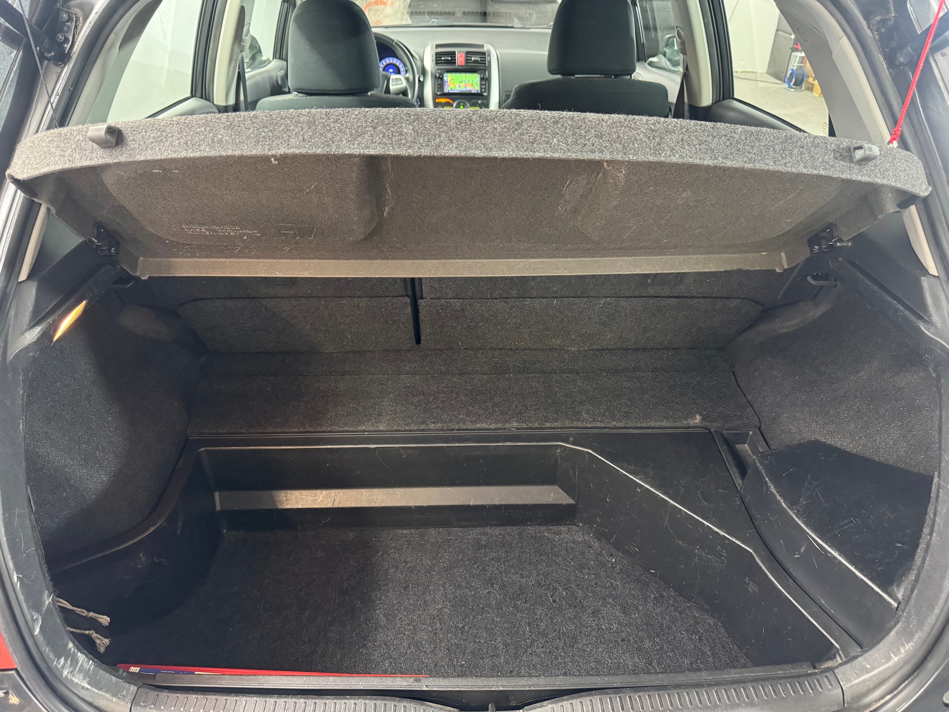 TOYOTA Auris 1.8 16V HSD Linea Luna-image-15