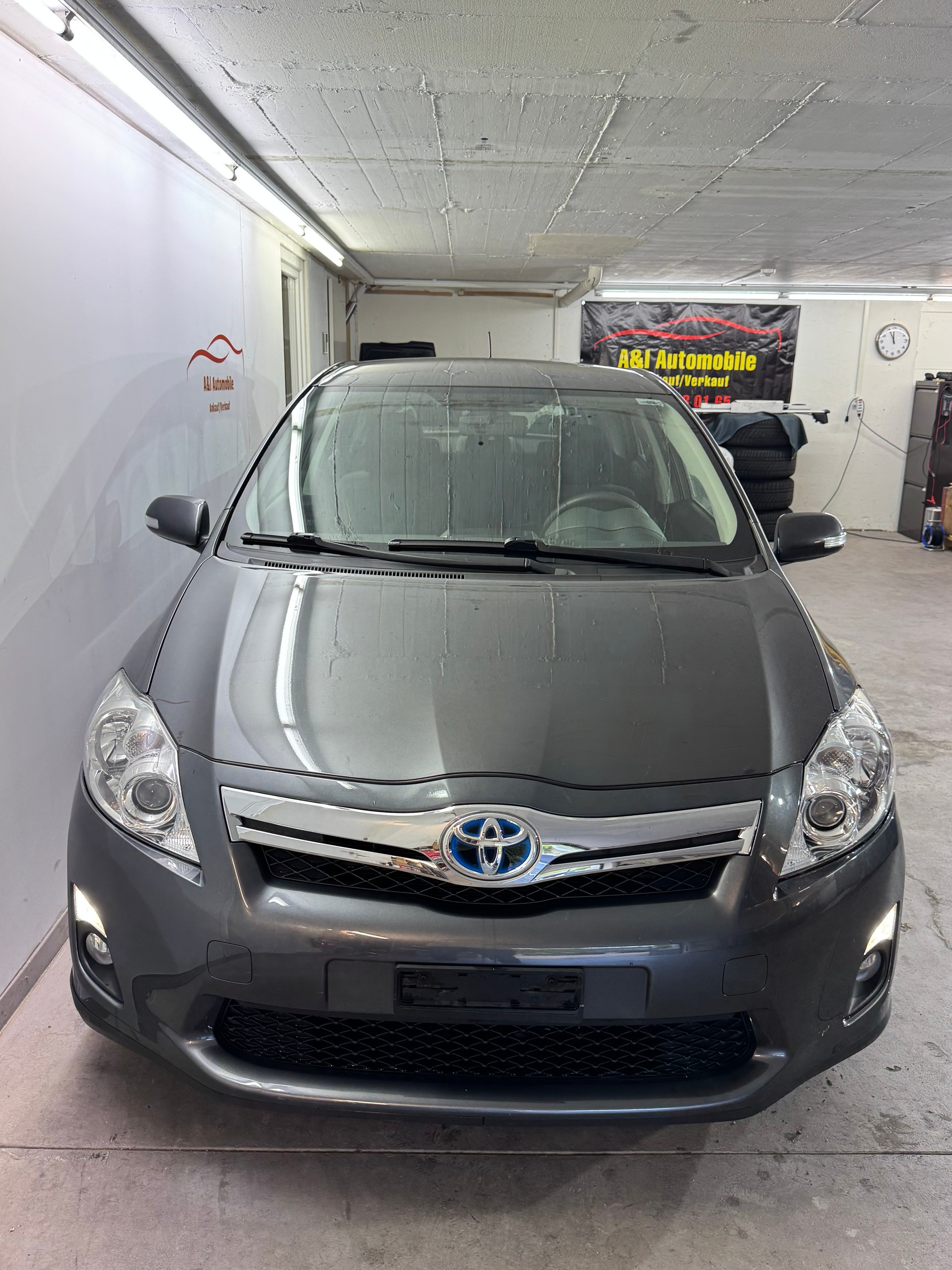 TOYOTA Auris 1.8 16V HSD Linea Luna-image-4