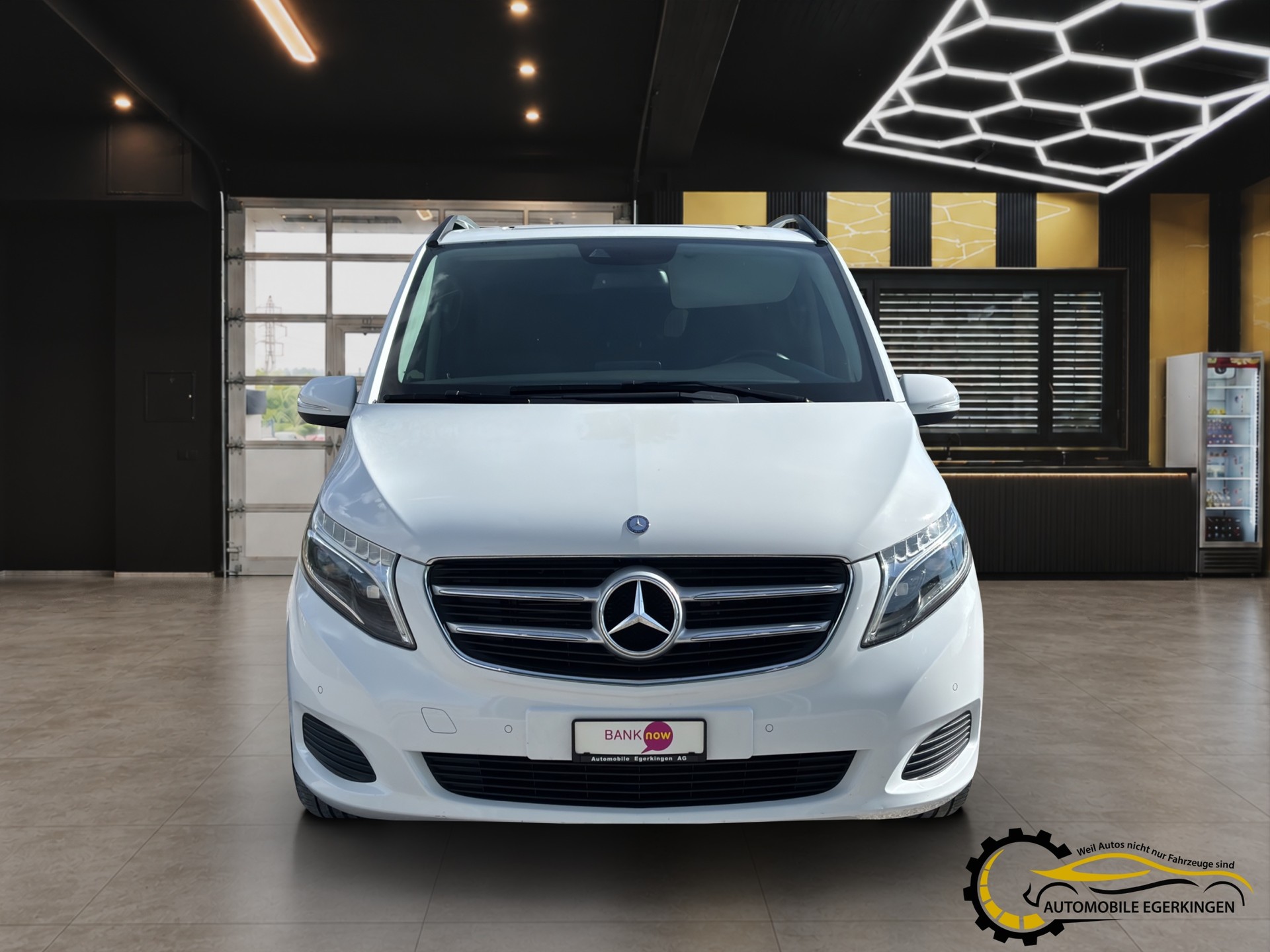 MERCEDES-BENZ V 250 d BlueTec Avant. lang 4m Van-image-1