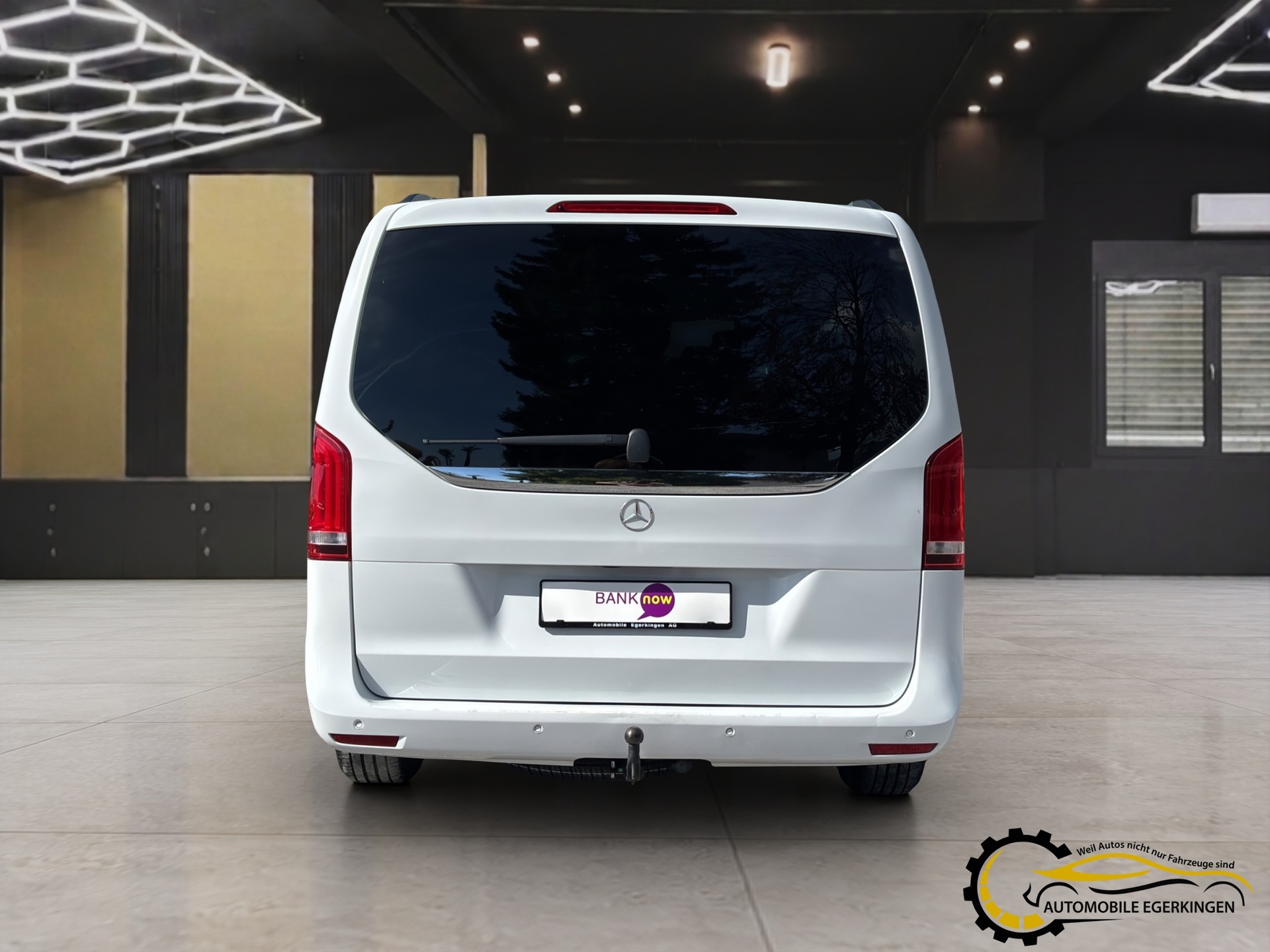MERCEDES-BENZ V 250 d BlueTec Avant. lang 4m Van-image-5