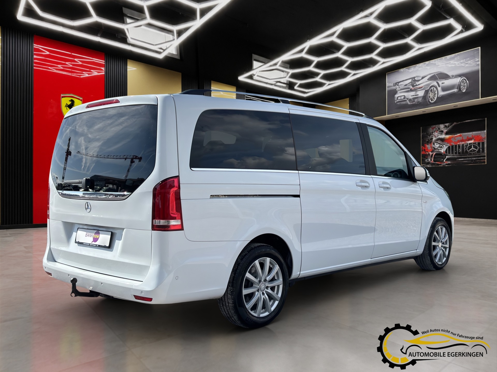 MERCEDES-BENZ V 250 d BlueTec Avant. lang 4m Van-image-4