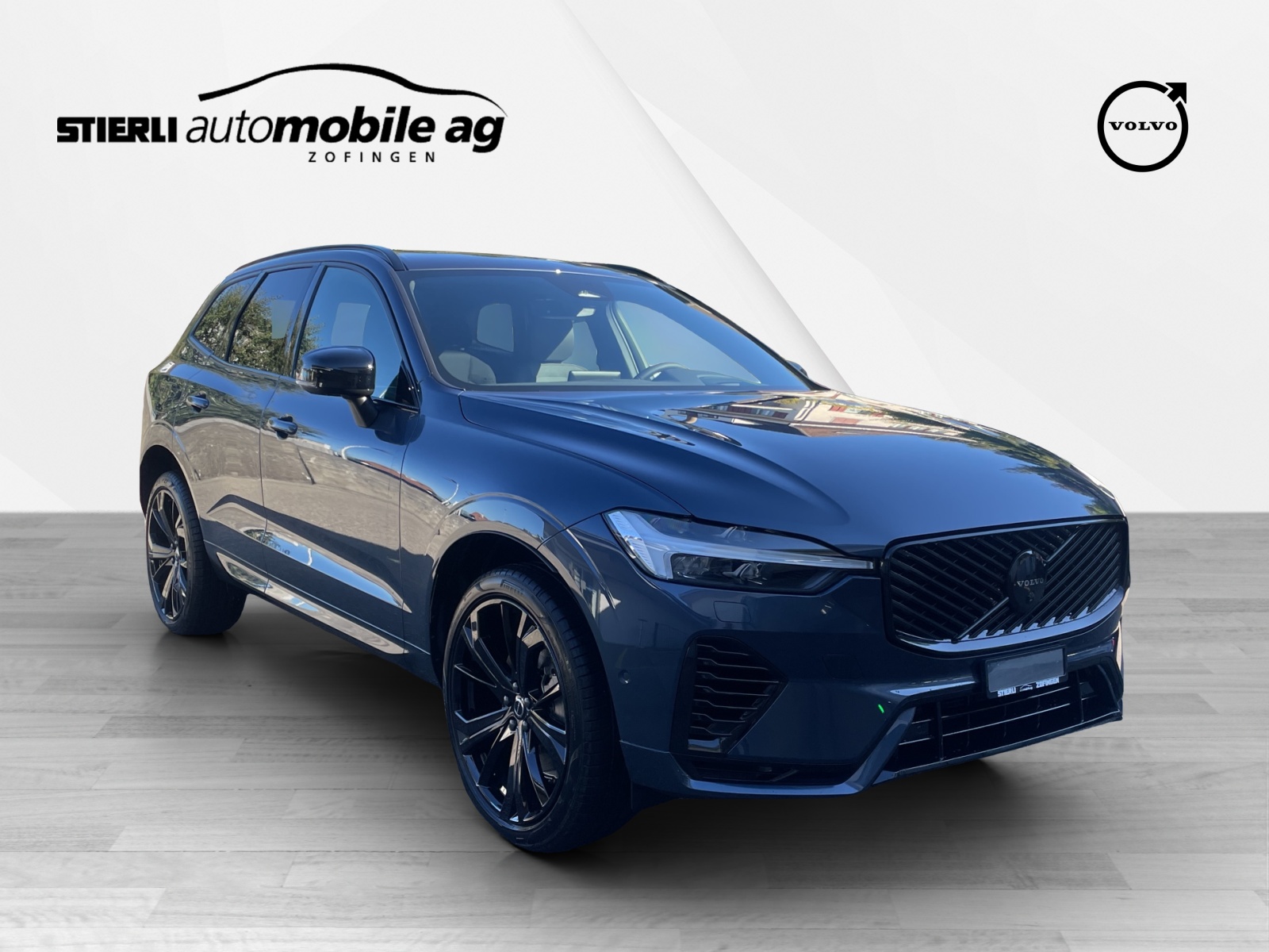 VOLVO XC60 2.0 T6 TE Black Edition eAWD-image-2