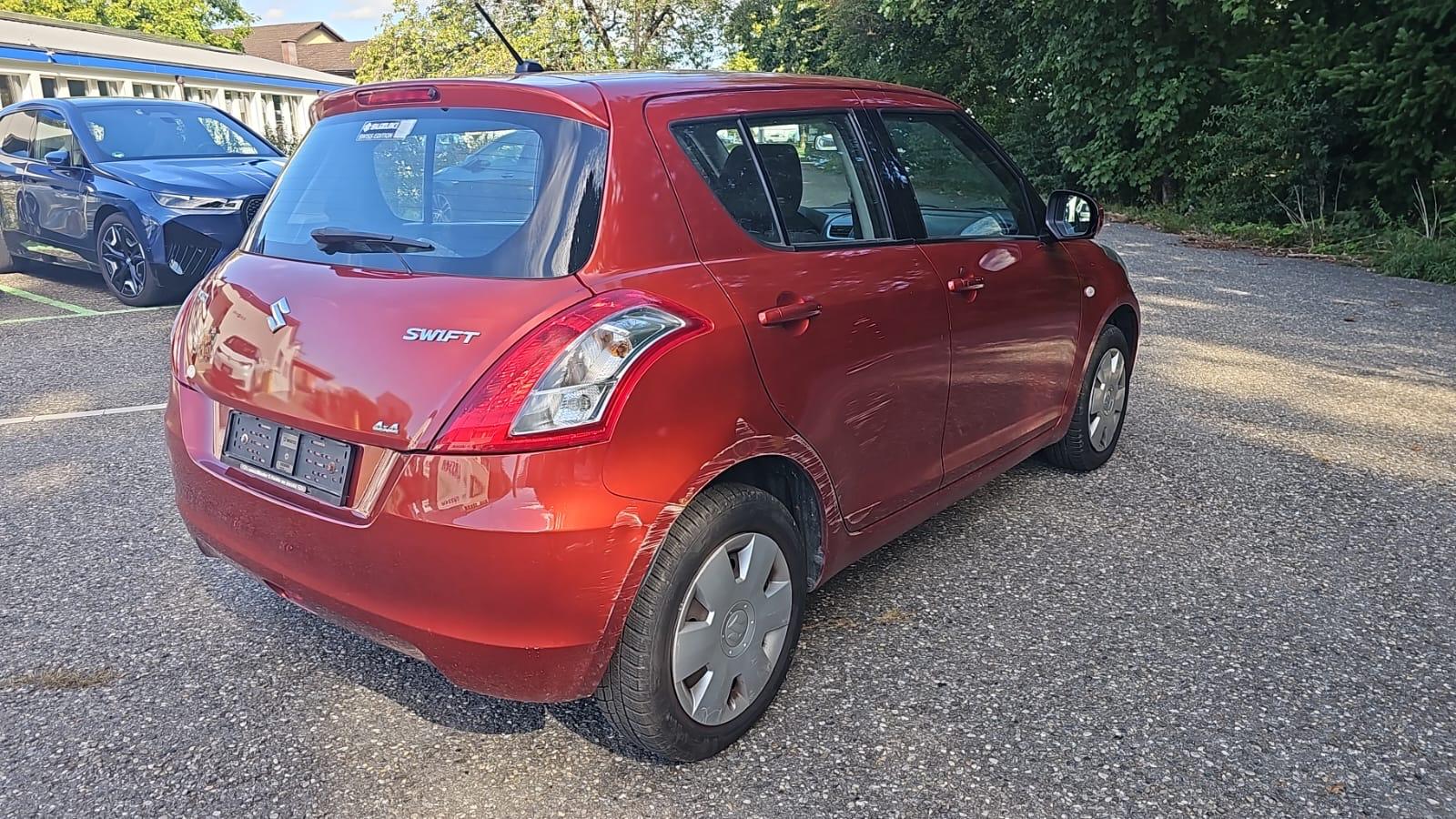 SUZUKI Swift 1.2i 16V GL Top 4x4-image-0