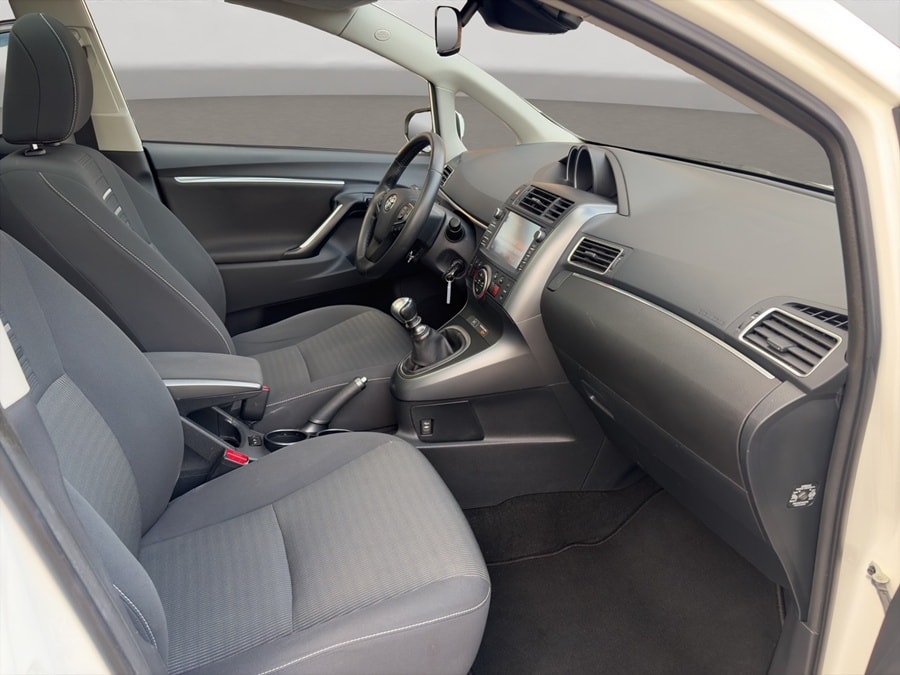 TOYOTA Verso 1.8 Trend-image-9