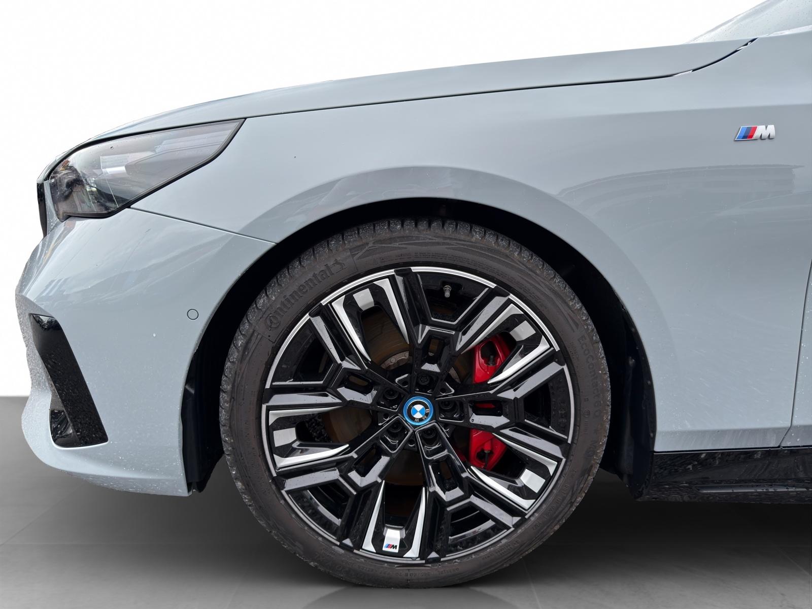 BMW i5 M60 xDrive Limousine M Sport Pro-image-24