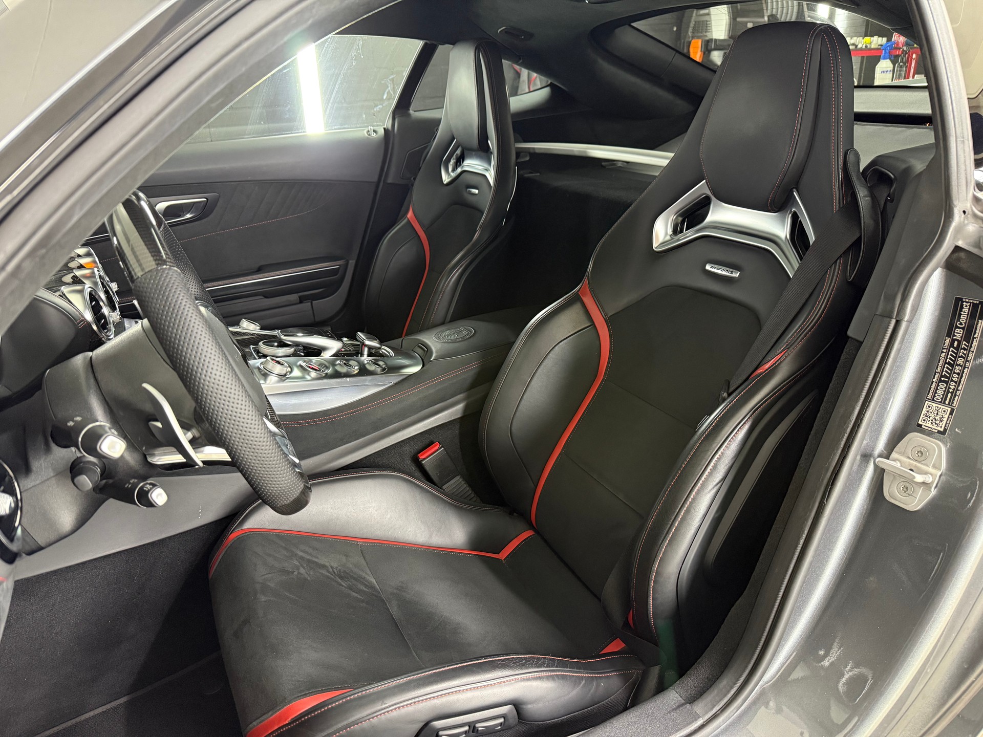 MERCEDES-BENZ AMG GT S Speedshift DCT-image-8