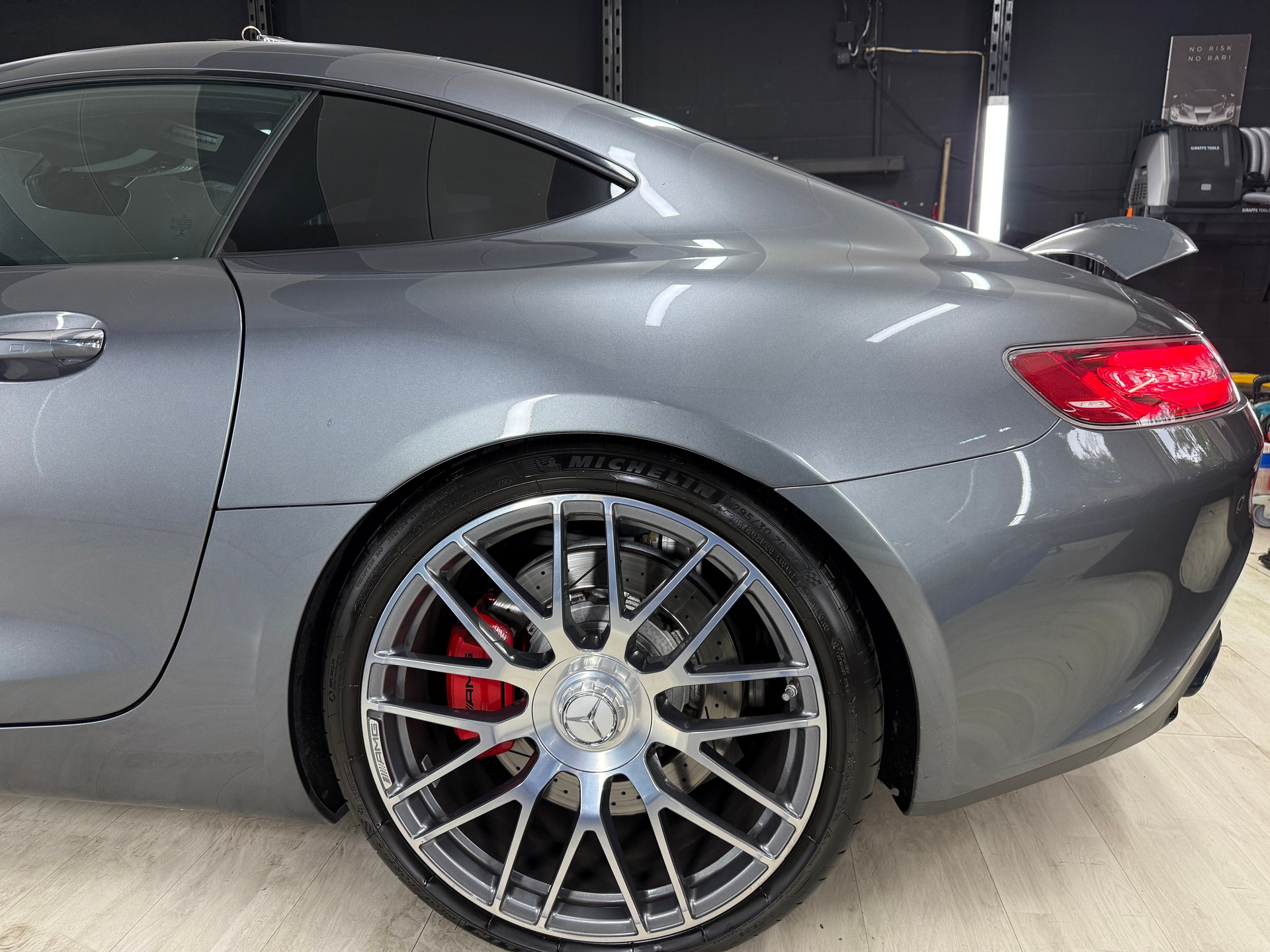 MERCEDES-BENZ AMG GT S Speedshift DCT-image-7