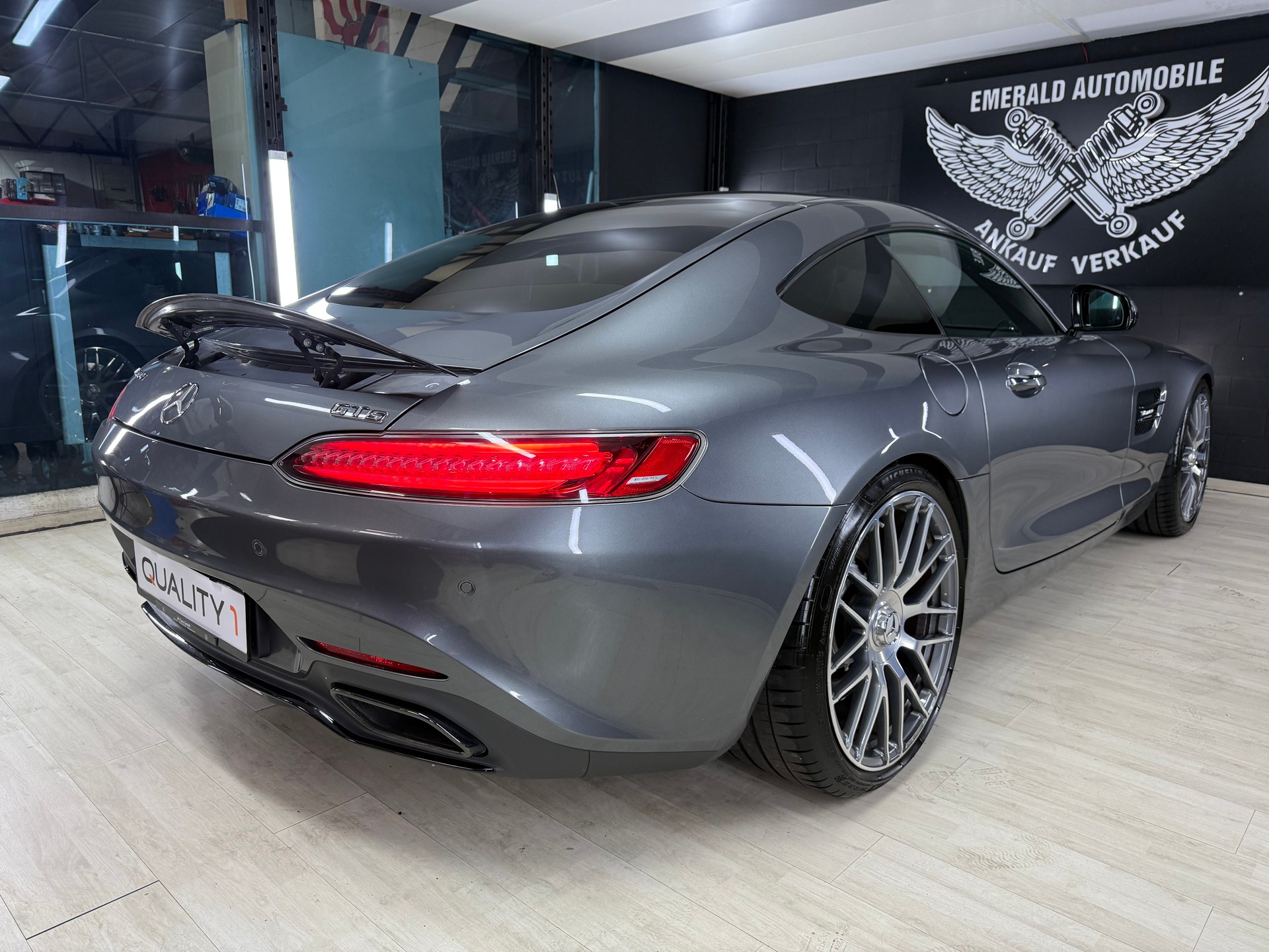 MERCEDES-BENZ AMG GT S Speedshift DCT-image-6