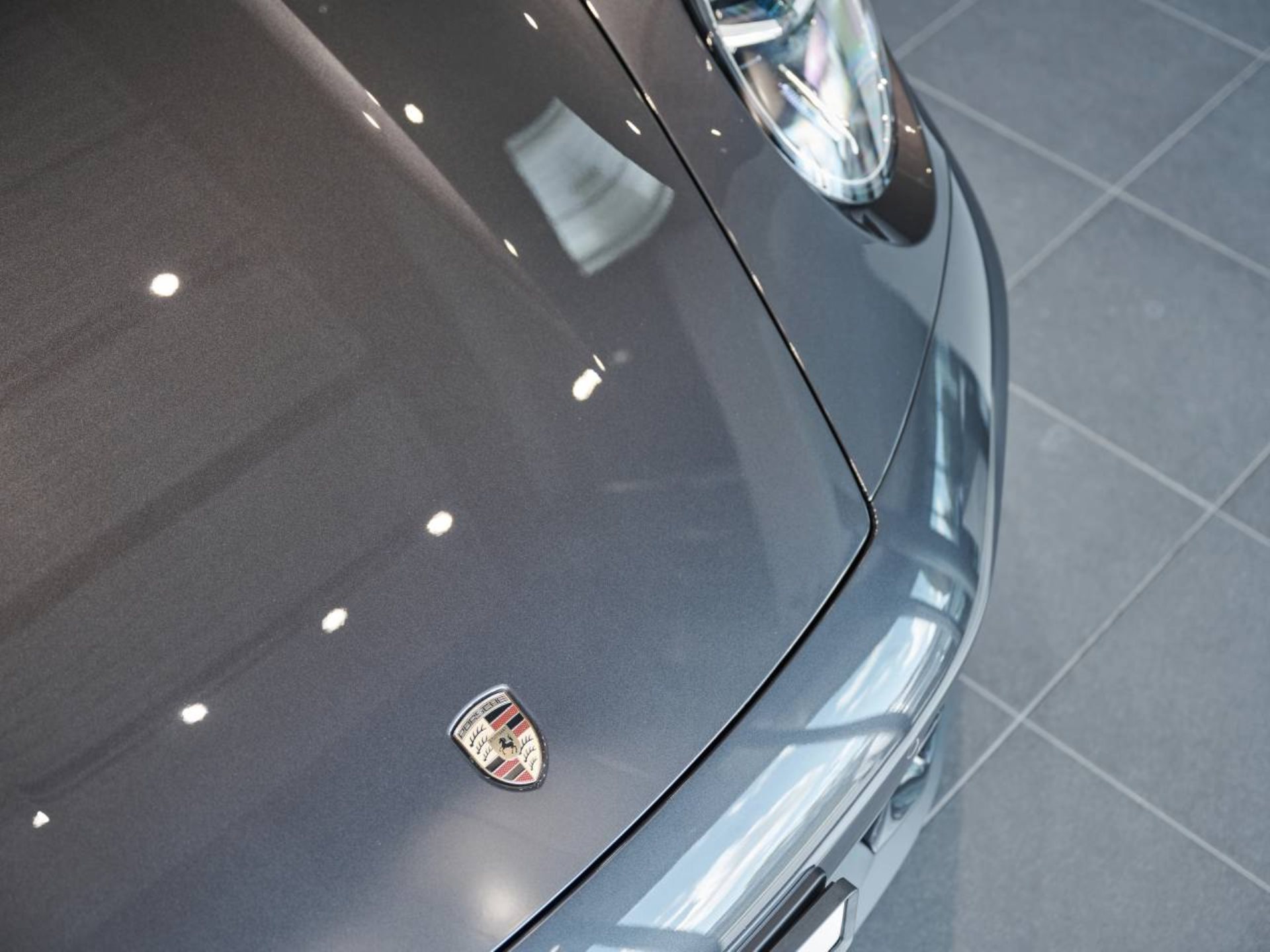 PORSCHE 911 Carrera 4S-image-22