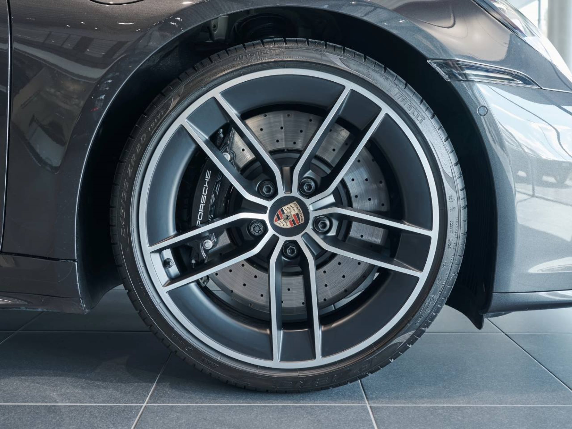 PORSCHE 911 Carrera 4S-image-29
