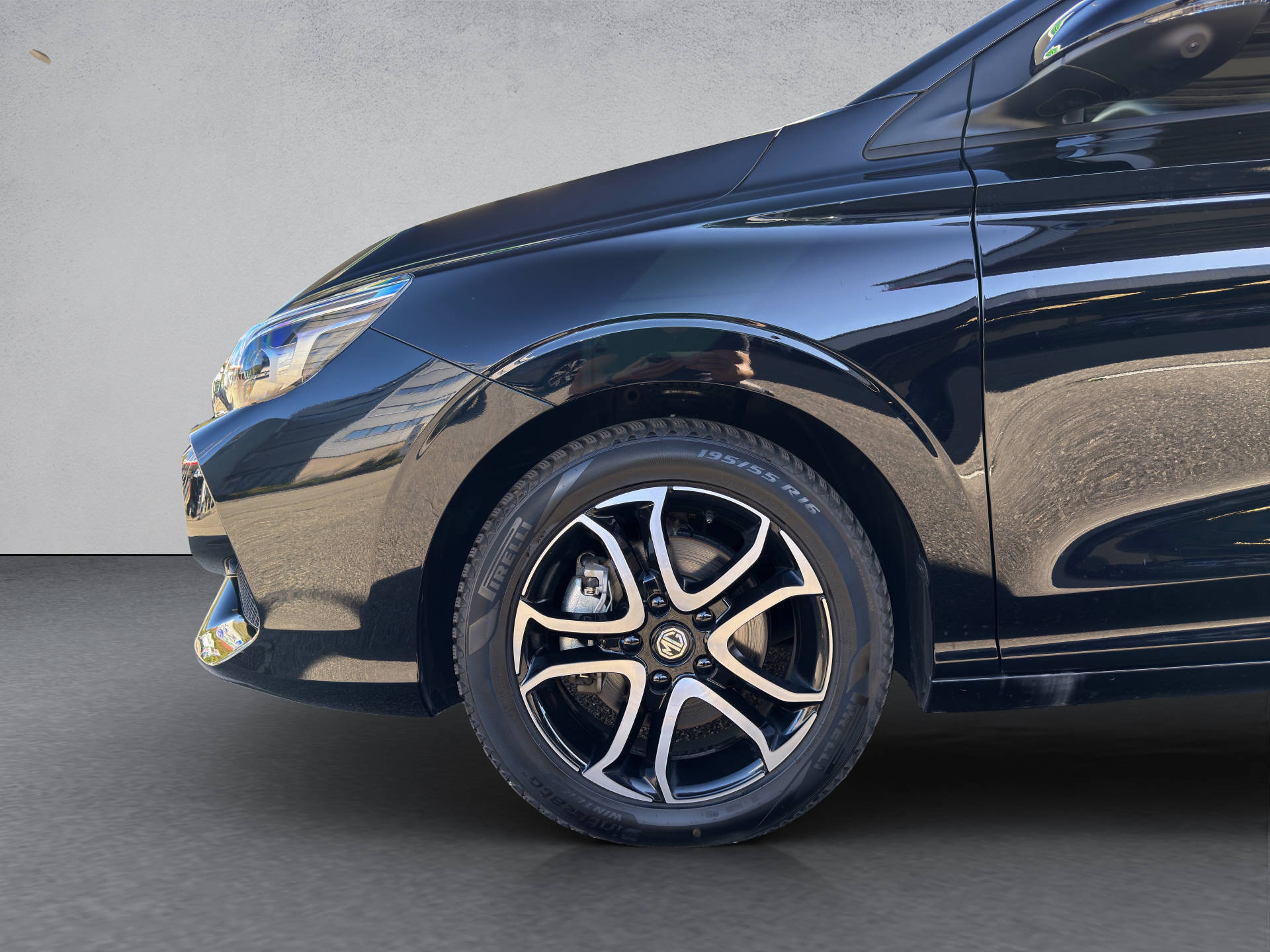 MG 3 1.5 Hybrid Luxury-image-2