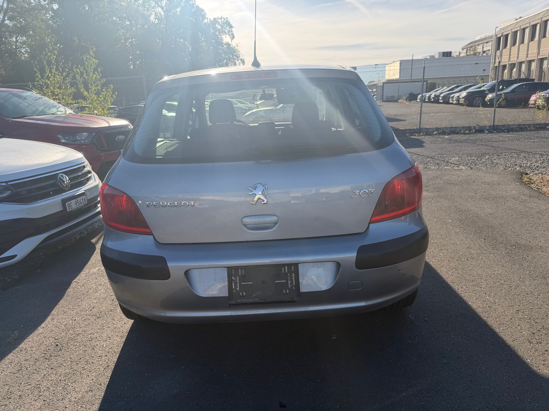 PEUGEOT 307 1.4 16V XR-image-3