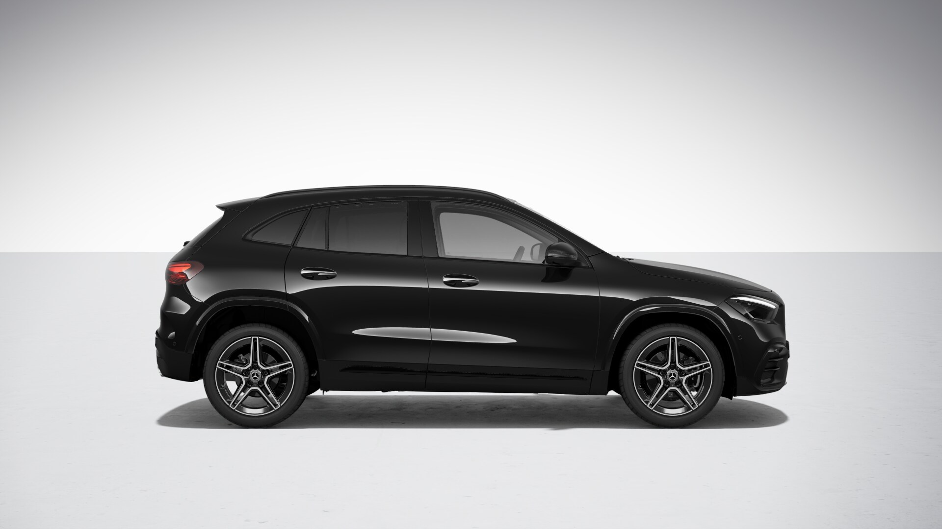 MERCEDES-BENZ GLA 200 7G-DCT-image-4